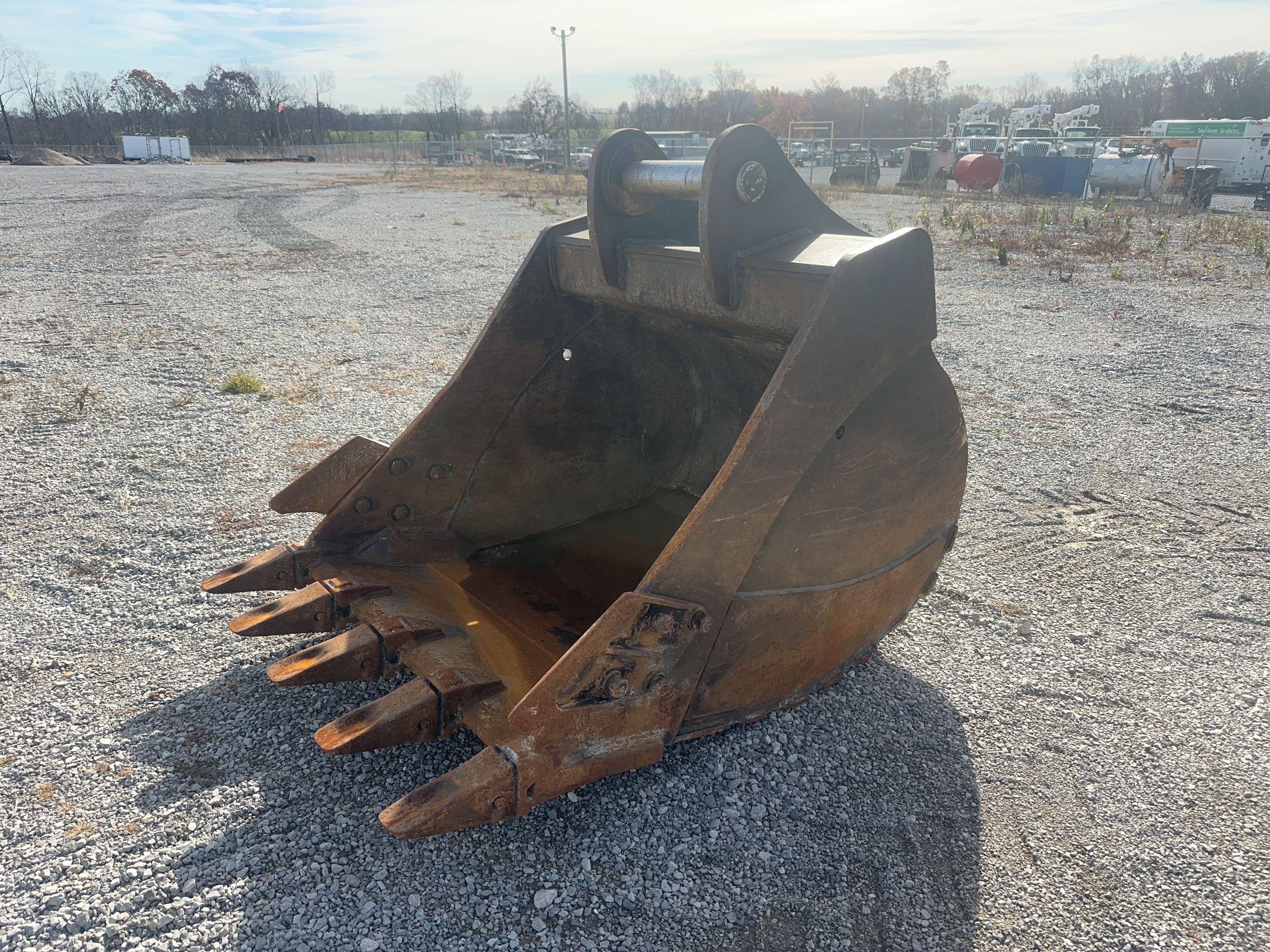 48" EXCAVATOR DIGGING BUCKET 90MM PIN Photo 1 Thumbnail