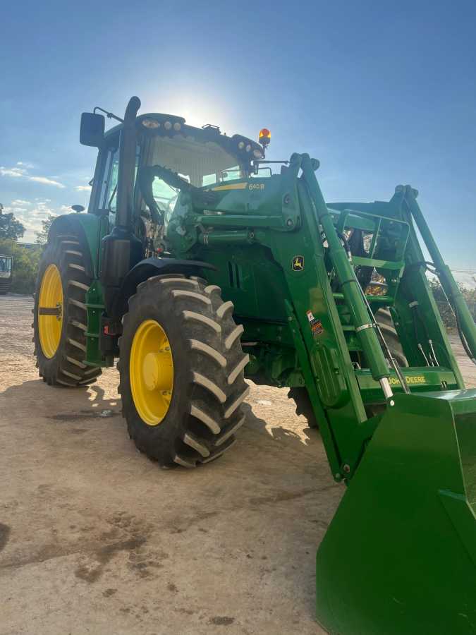 2020 JOHN DEERE 6155M Photo 1