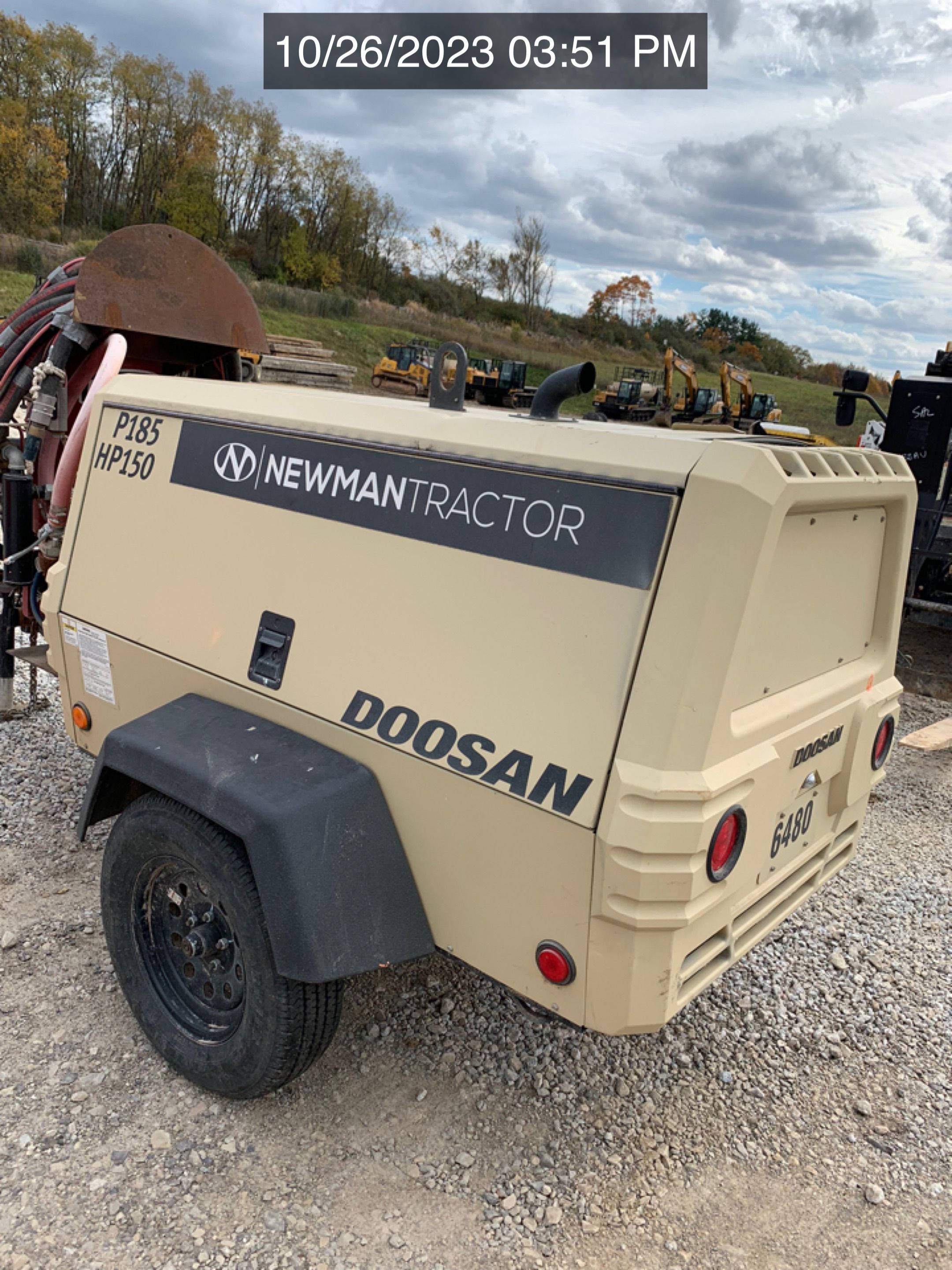 2022 DOOSAN P185 Photo 3 Thumbnail