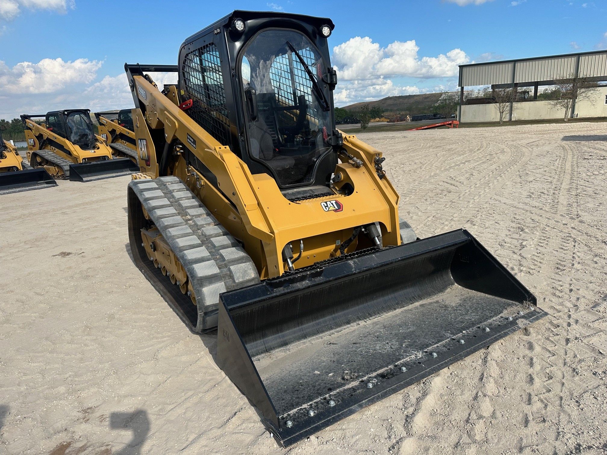 2024 CAT 299D3 Photo 6 Thumbnail