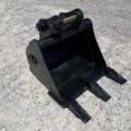 18" BUCKET FOR SY16C Photo 3 Thumbnail