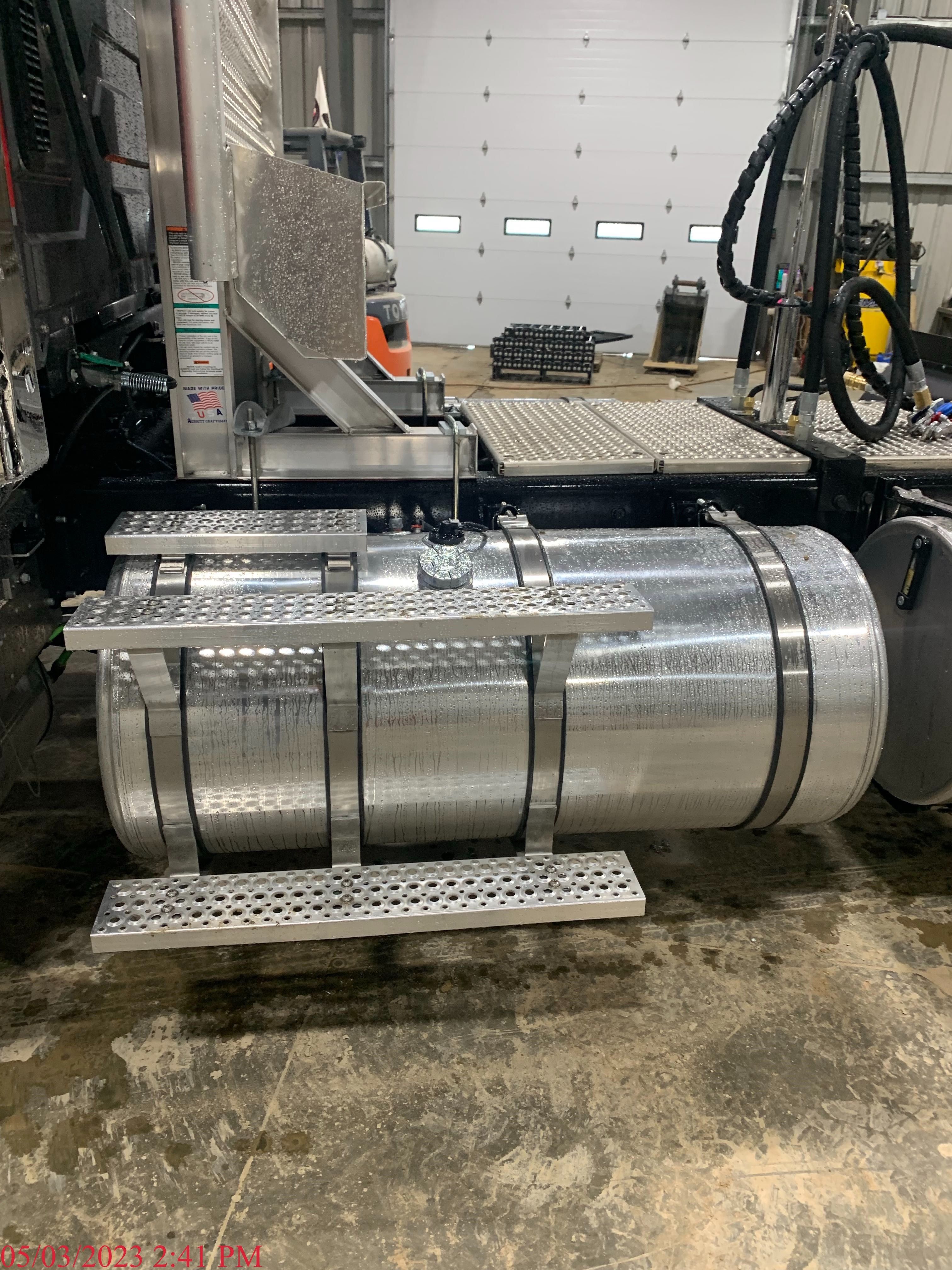 2024 INTERNATIONAL HX520 Photo 4 Thumbnail