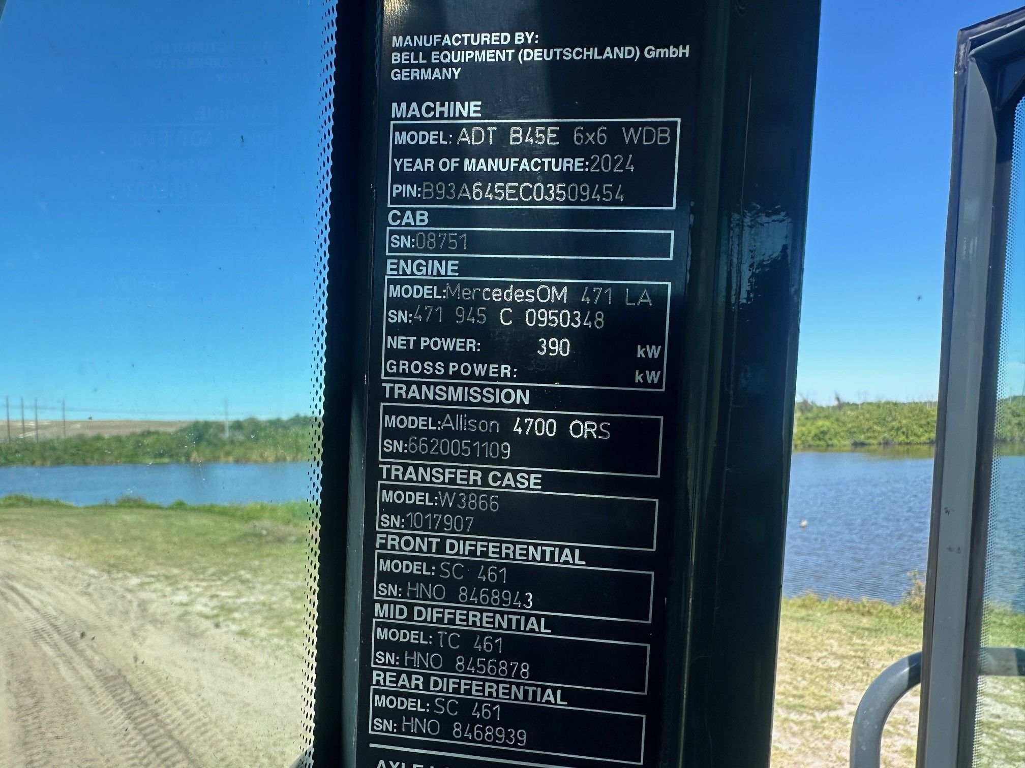 2025 BELL B45E Photo 10 Thumbnail