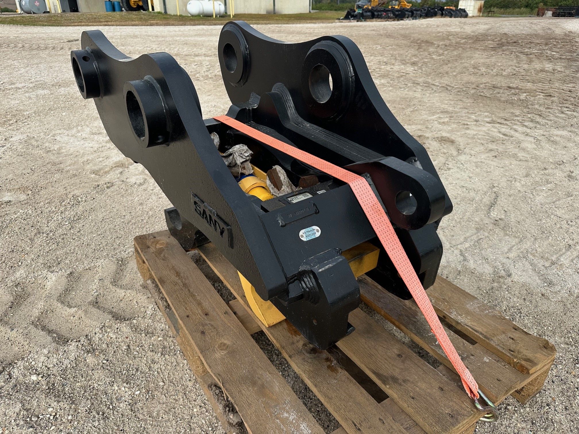 SANY SY500H HYDRAULIC QUICK COUPLER Photo 3 Thumbnail