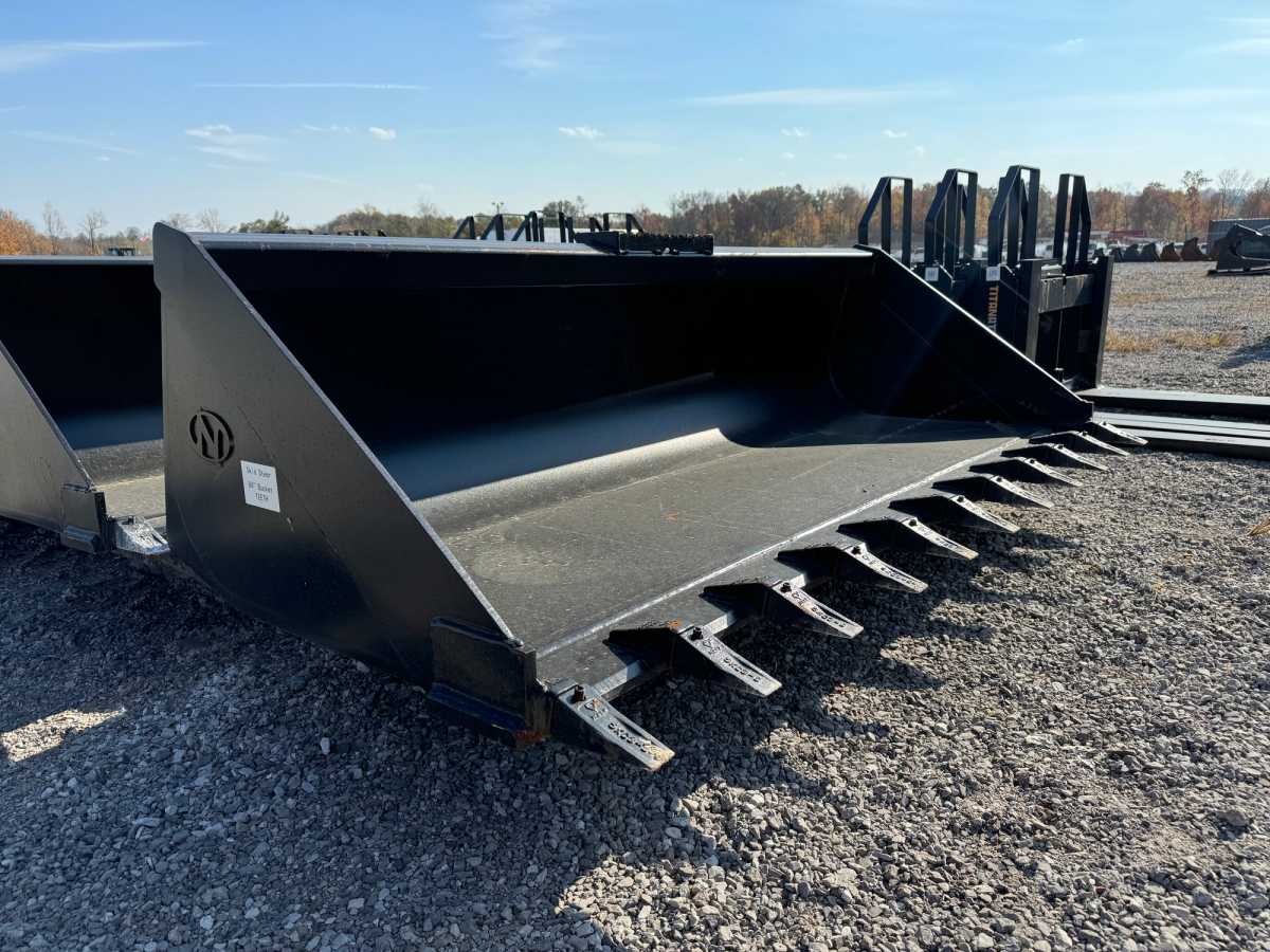 84" SKID STEER BUCKET WITH TEETH Photo 1