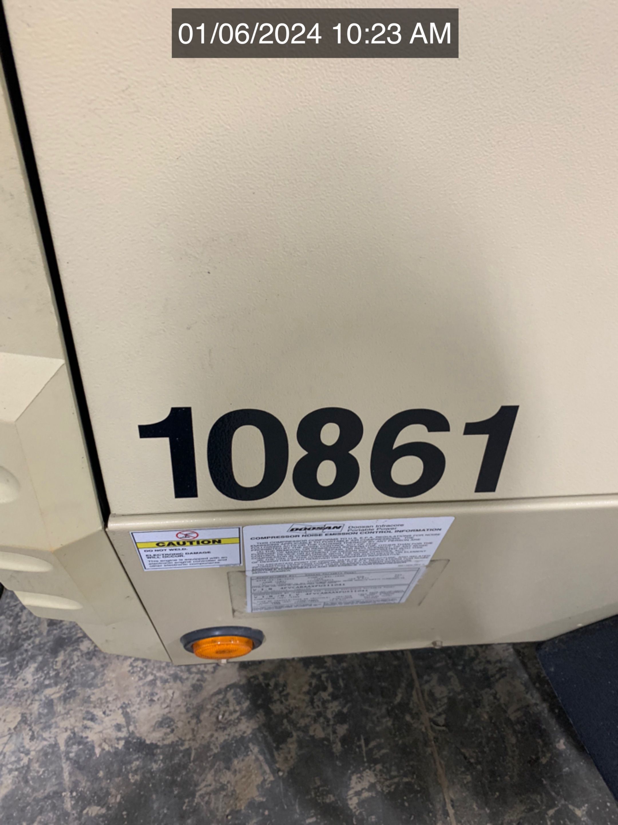 2023 DOOSAN P185 Photo 5 Thumbnail