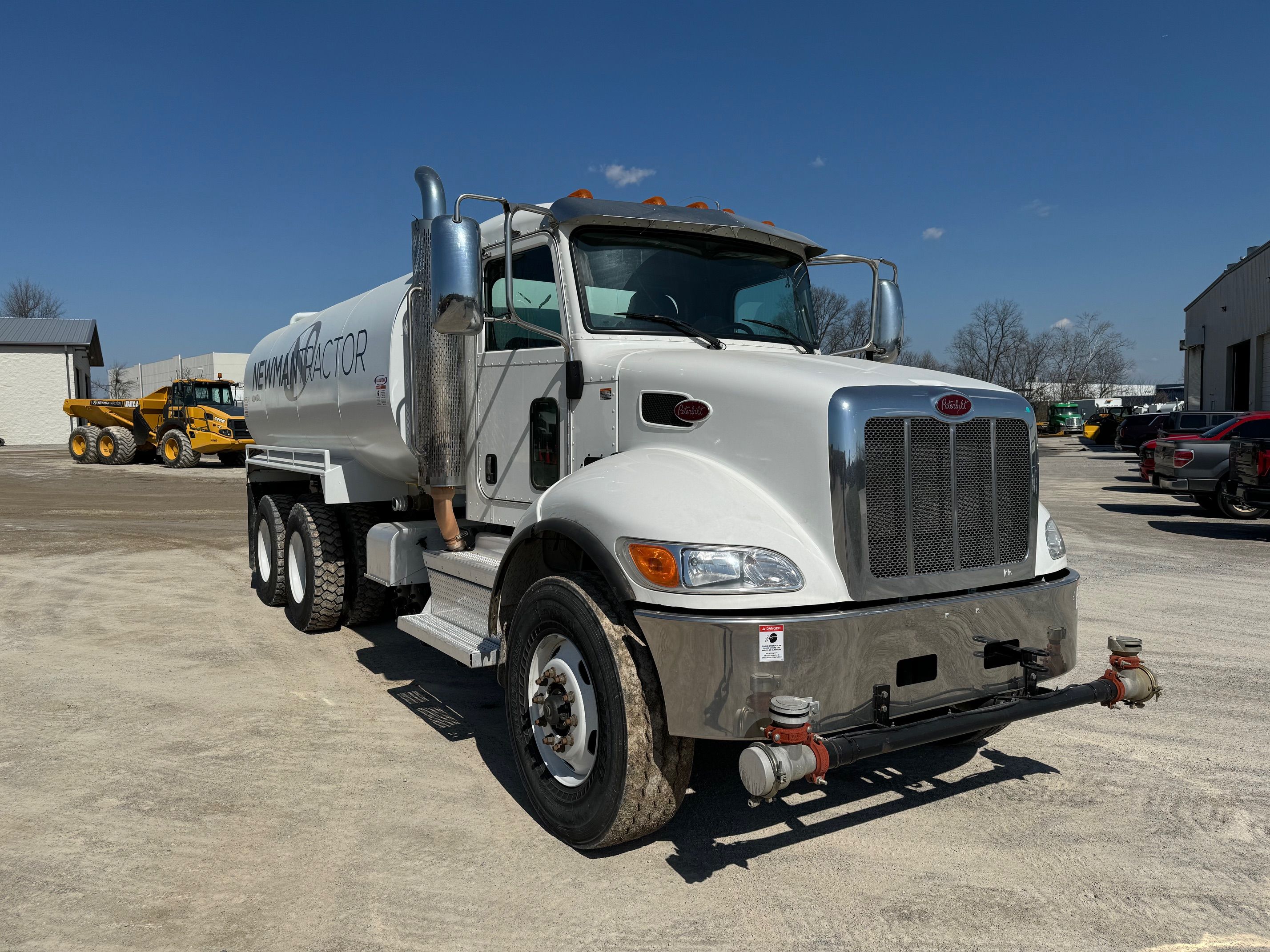 2022 PETERBILT 348 WATER Photo 6 Thumbnail