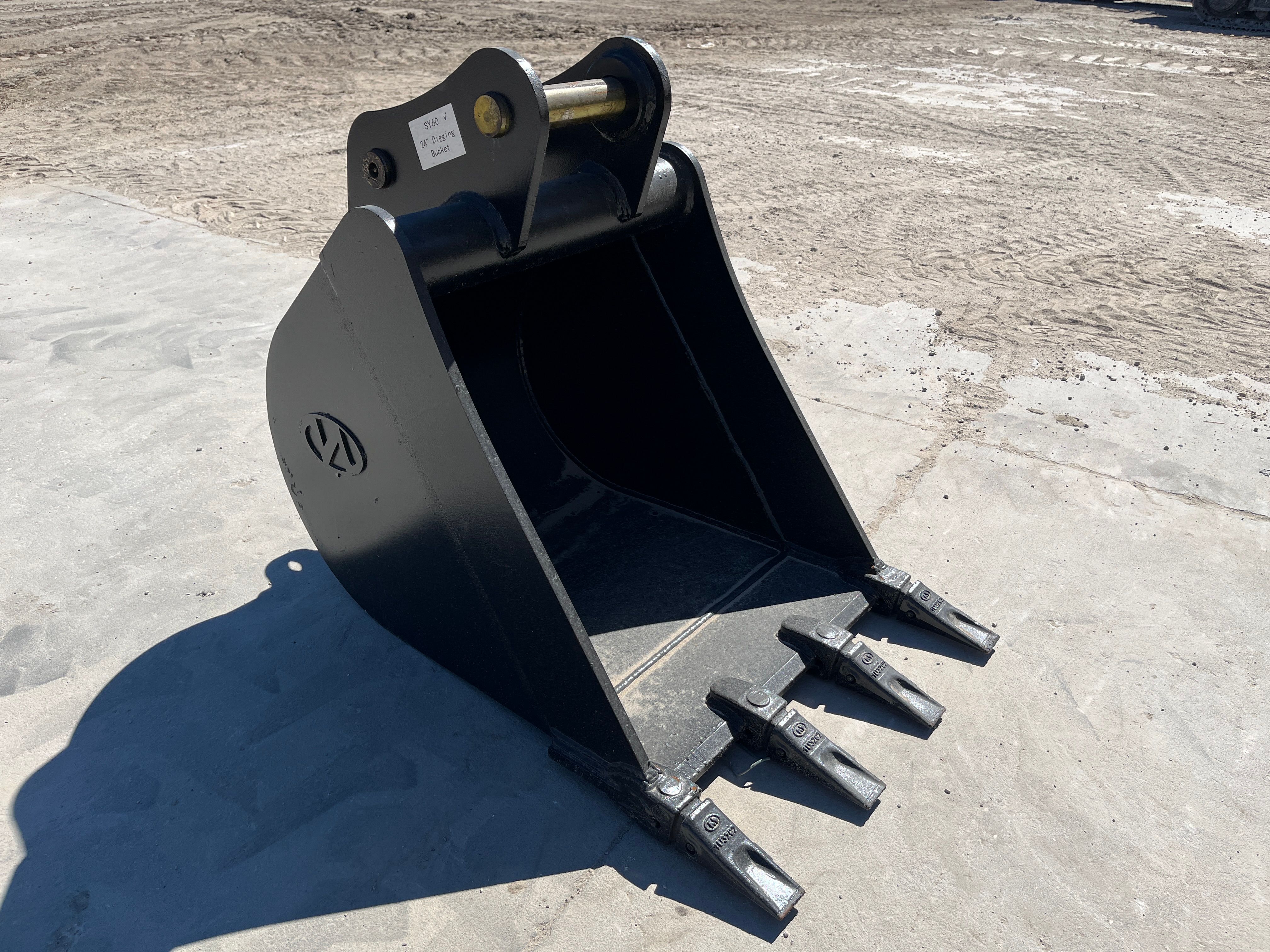 24" BUCKET FOR SY60C Photo 4 Thumbnail