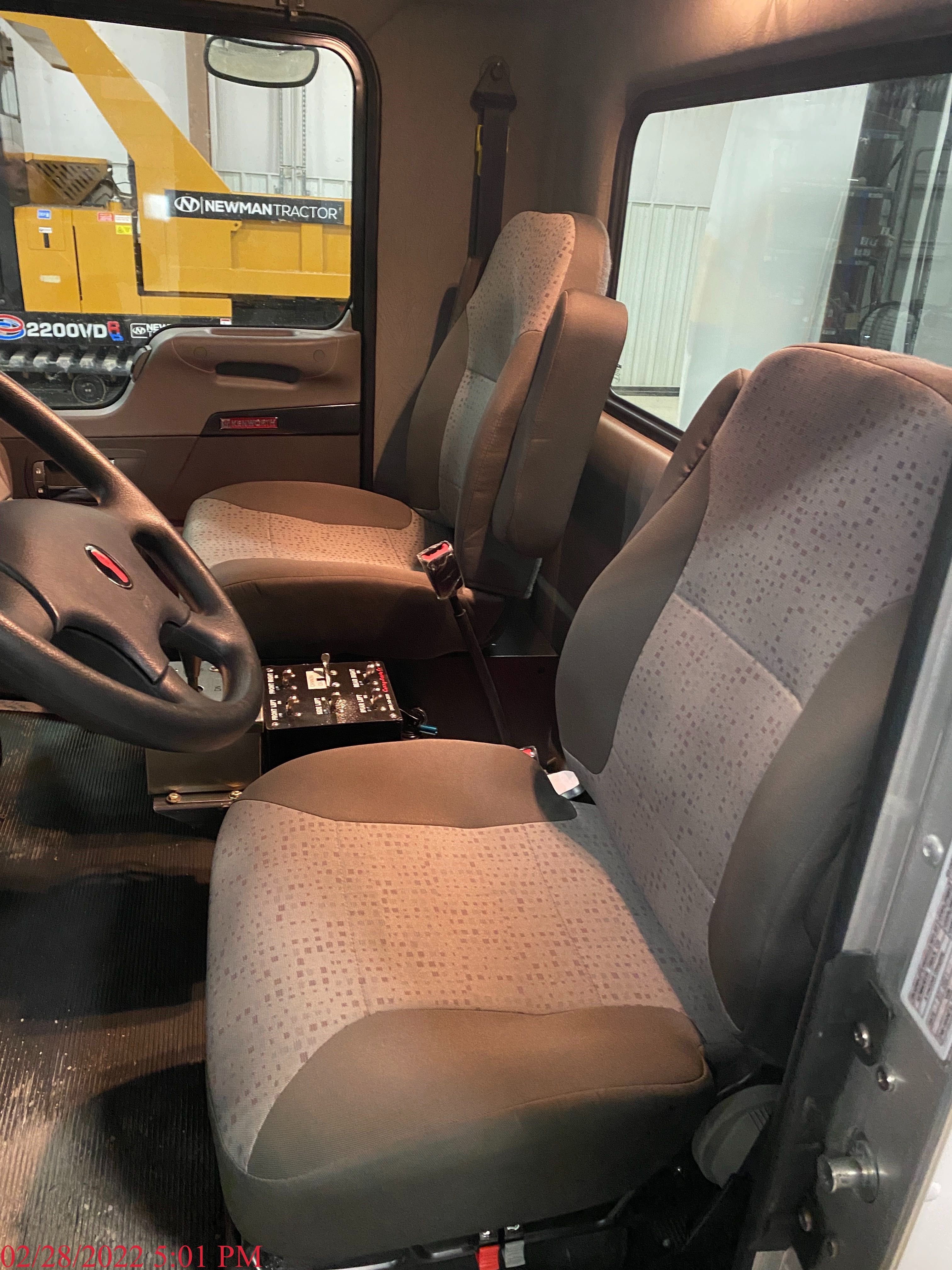 2022 KENWORTH T270 Photo 9 Thumbnail