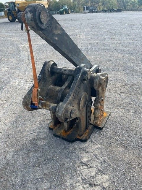 CONCRETE PULVERIZER Photo 4 Thumbnail