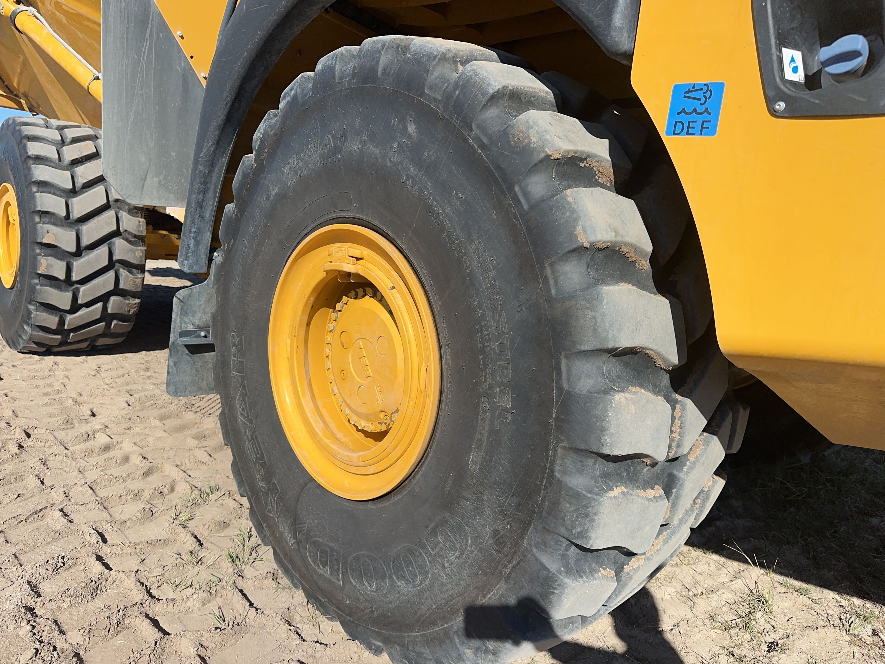 2025 BELL B45E Photo 16 Thumbnail