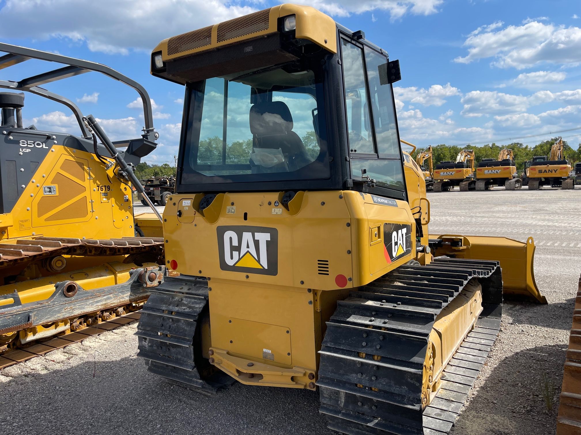 2016 CAT D3K2LGP Photo 3 Thumbnail