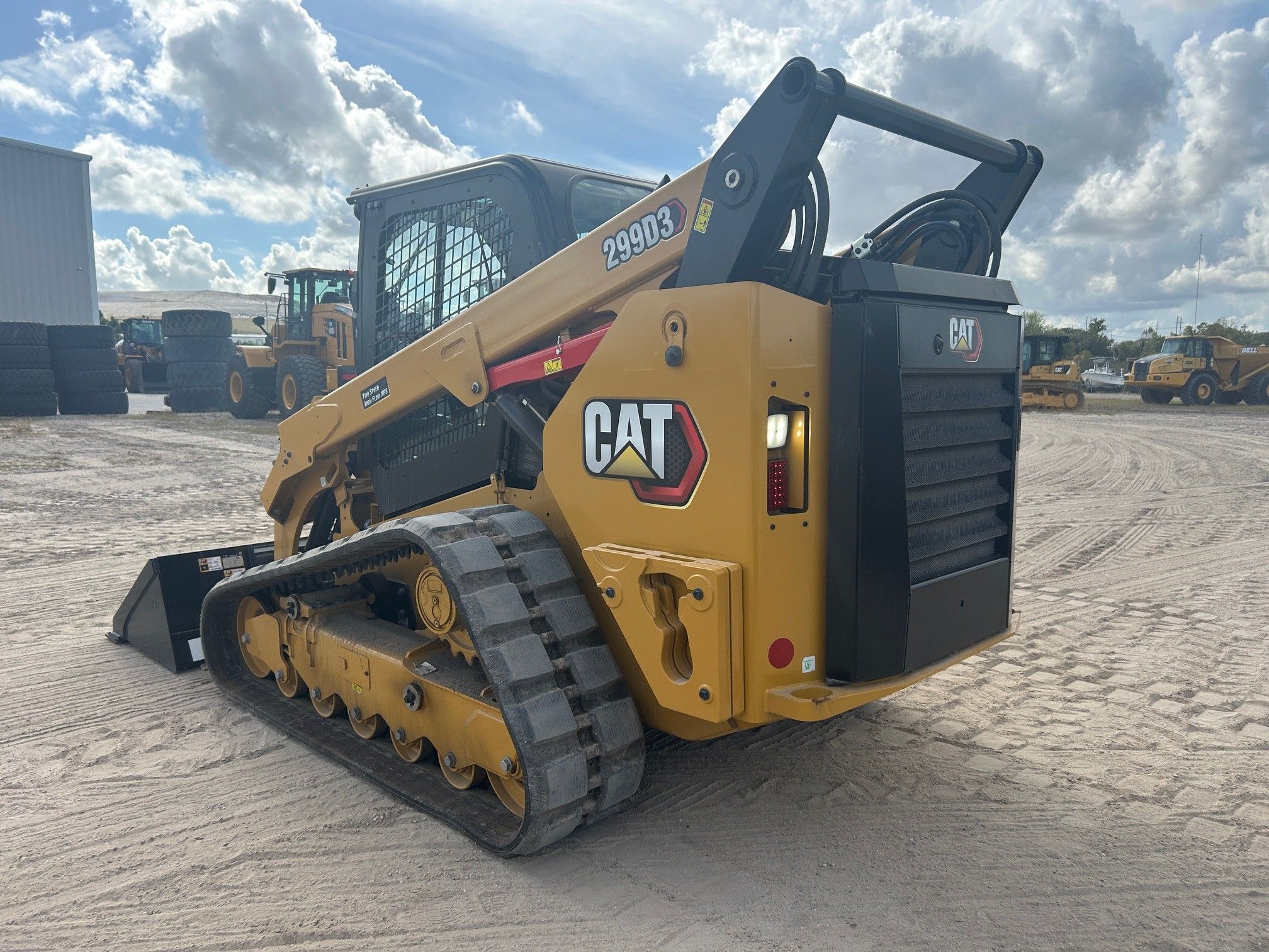 2024 CAT 299D3 Photo 3 Thumbnail