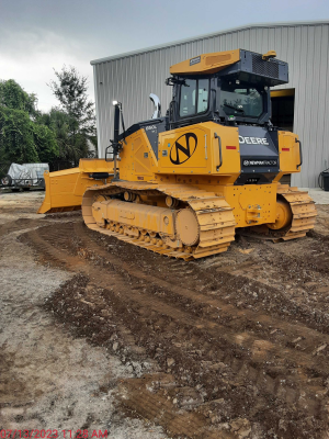 2023 JOHN DEERE 850L WLT Photo 3 Thumbnail