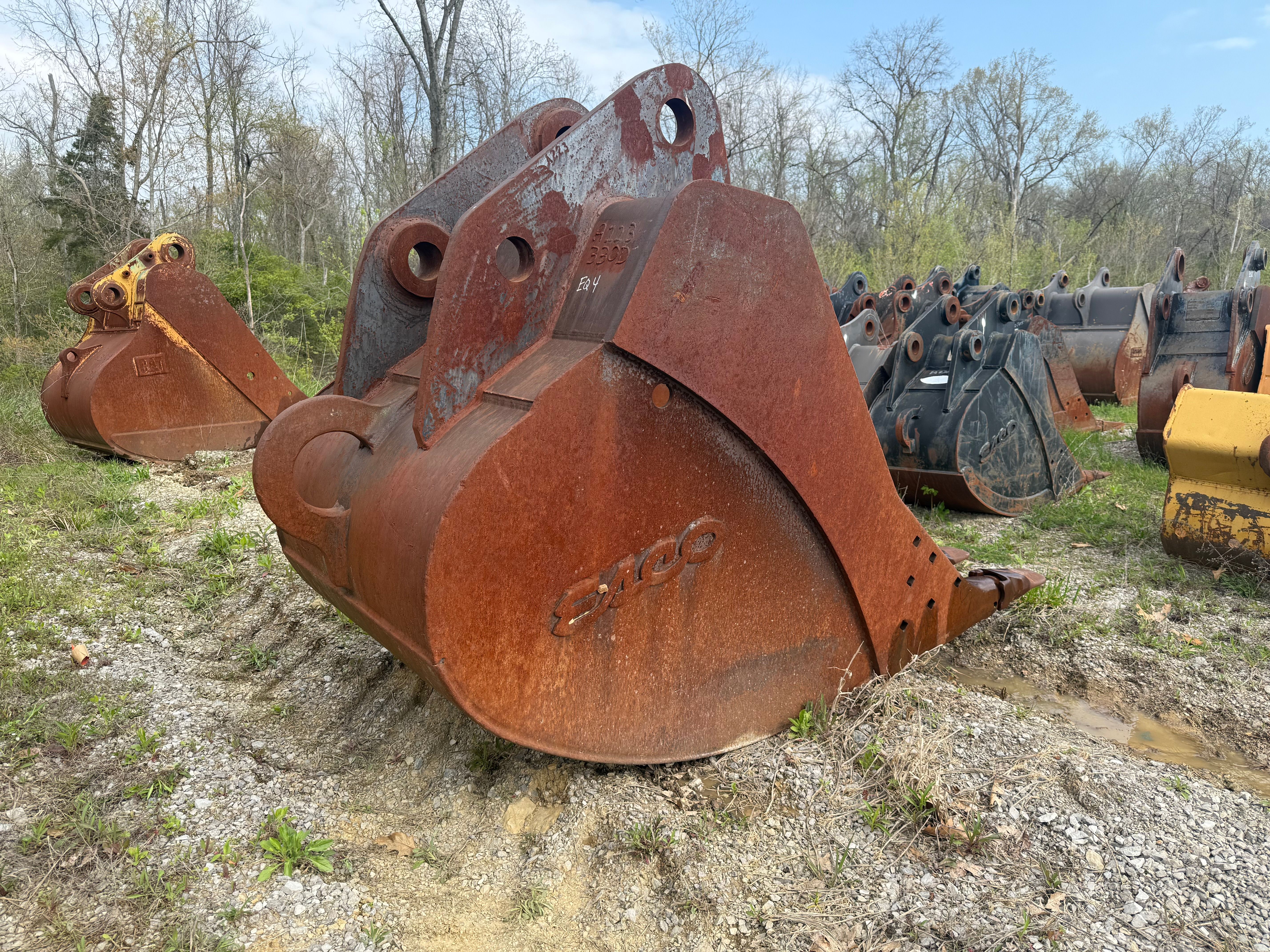 48&quot; EXCAVATOR BUCKET Photo 3 Thumbnail