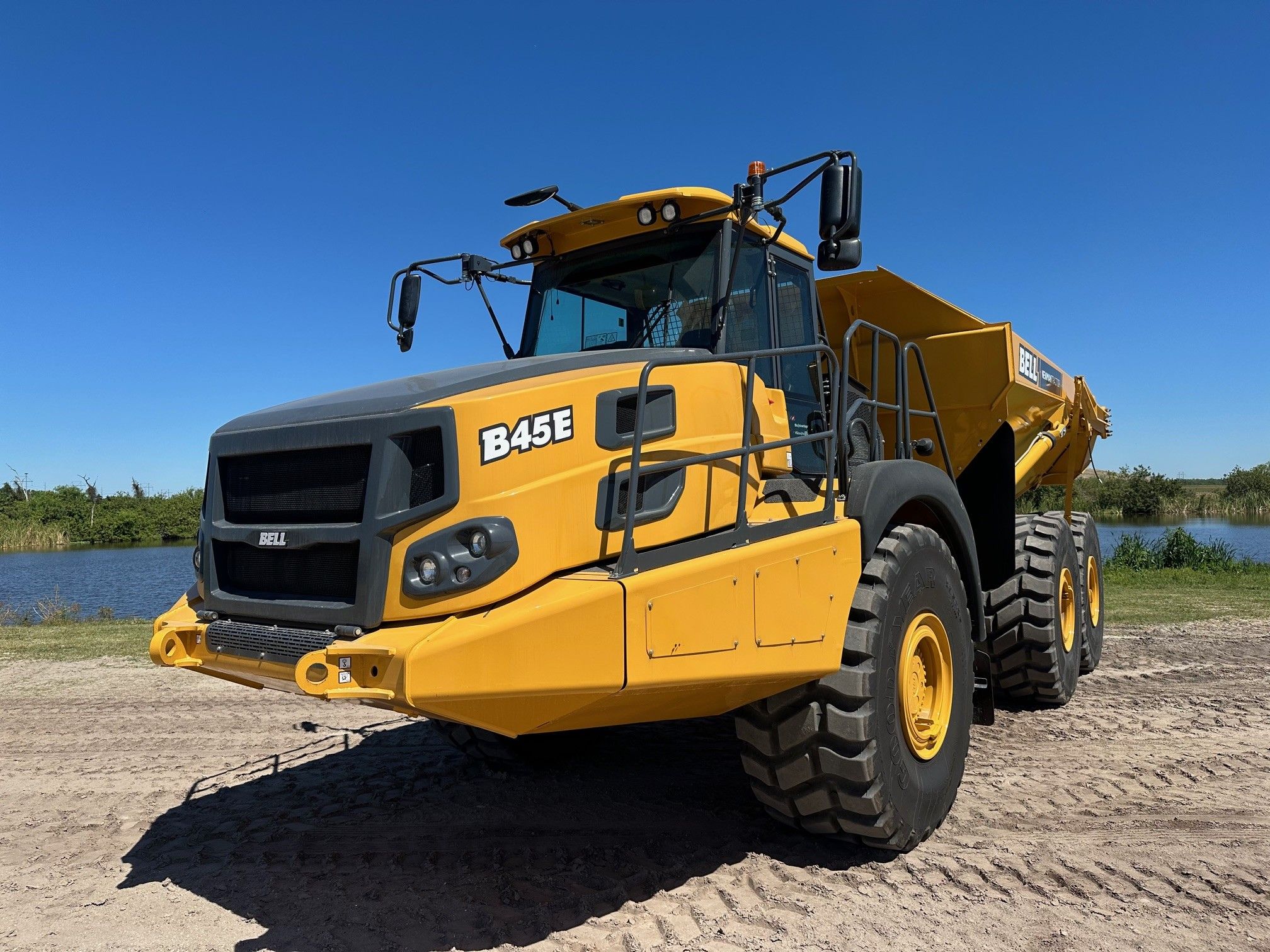 2025 BELL B45E Photo 1 Thumbnail