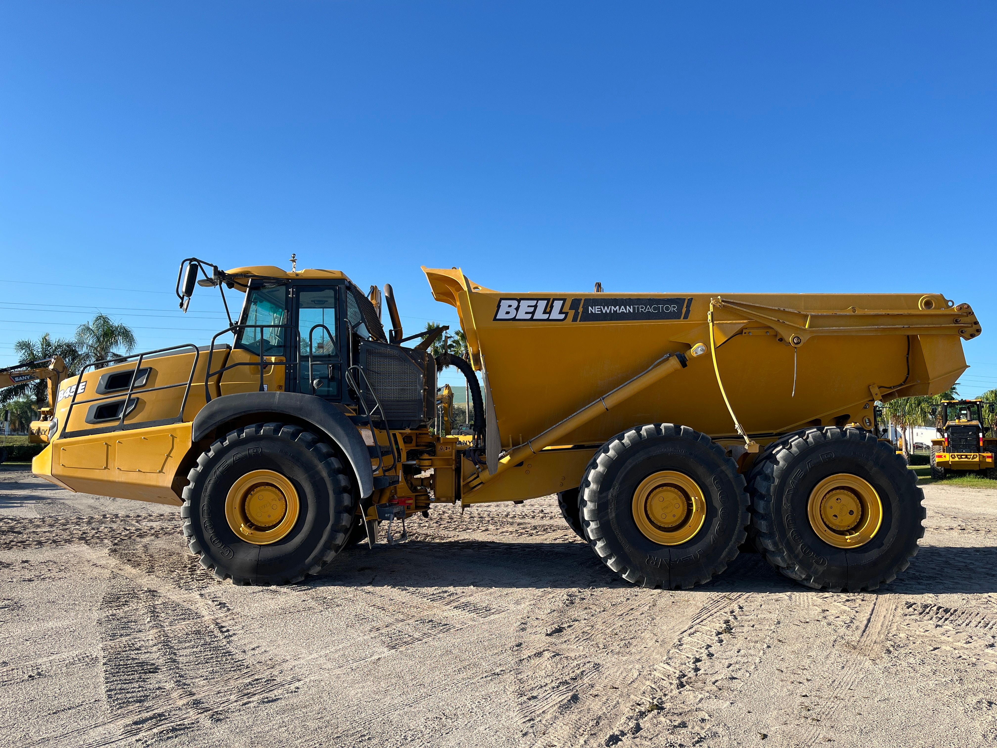 2025 BELL B45E Photo 2 Thumbnail