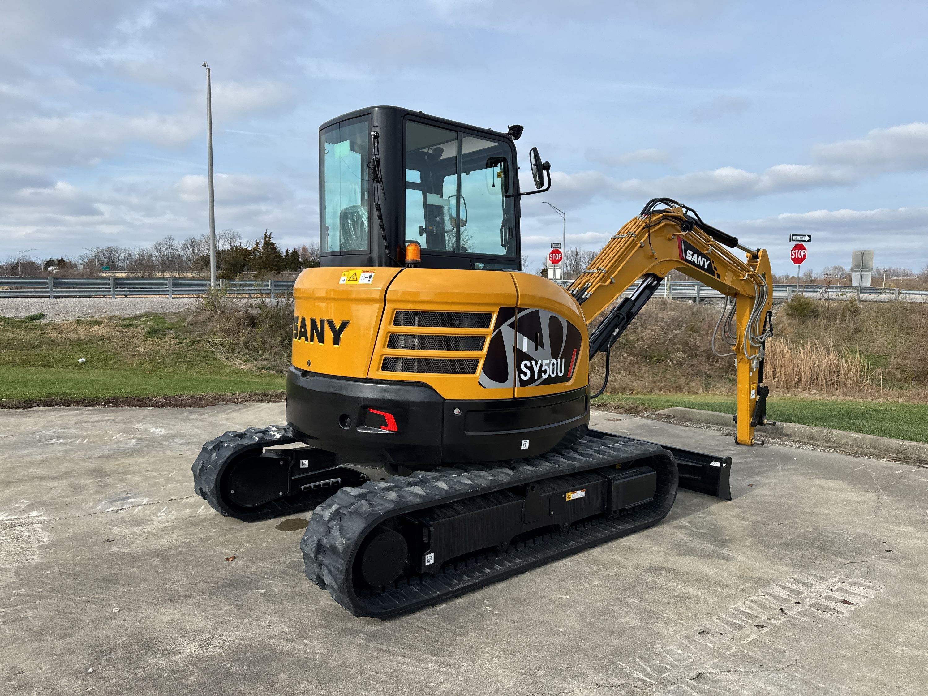 2025 SANY SY50U Photo 5 Thumbnail