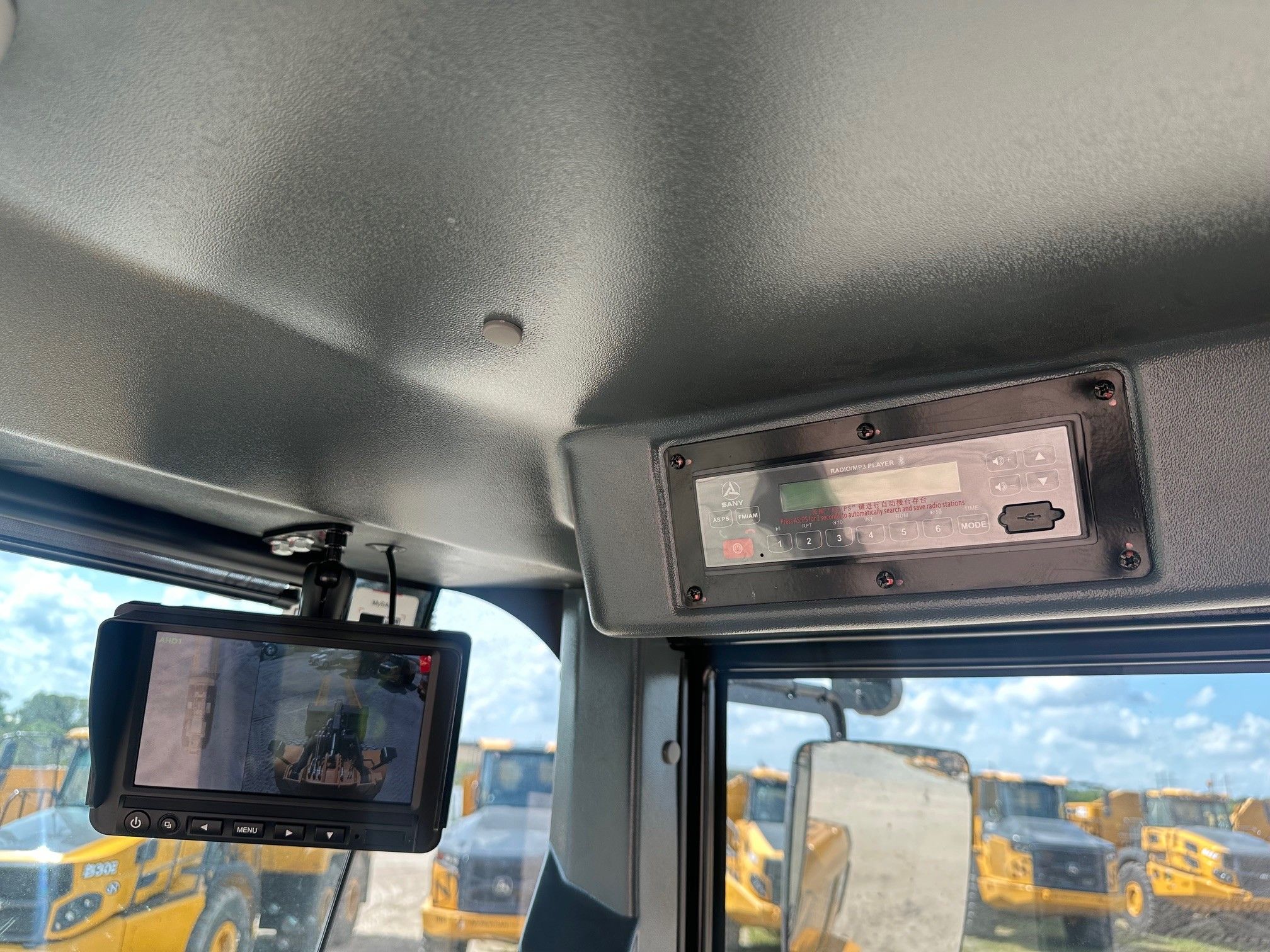 2025 SANY SW305K Photo 10 Thumbnail