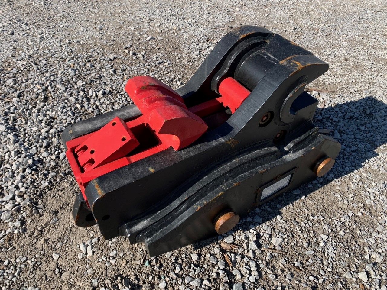 HYDRAULIC QUICK COUPLER FOR SY95C Photo 4 Thumbnail