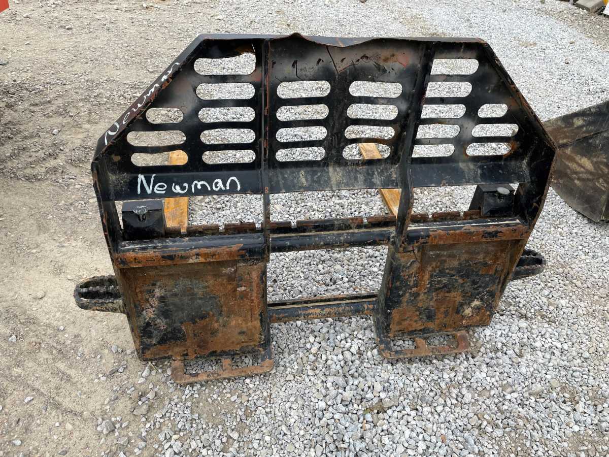 48" SKID STEER FORKS Photo 1