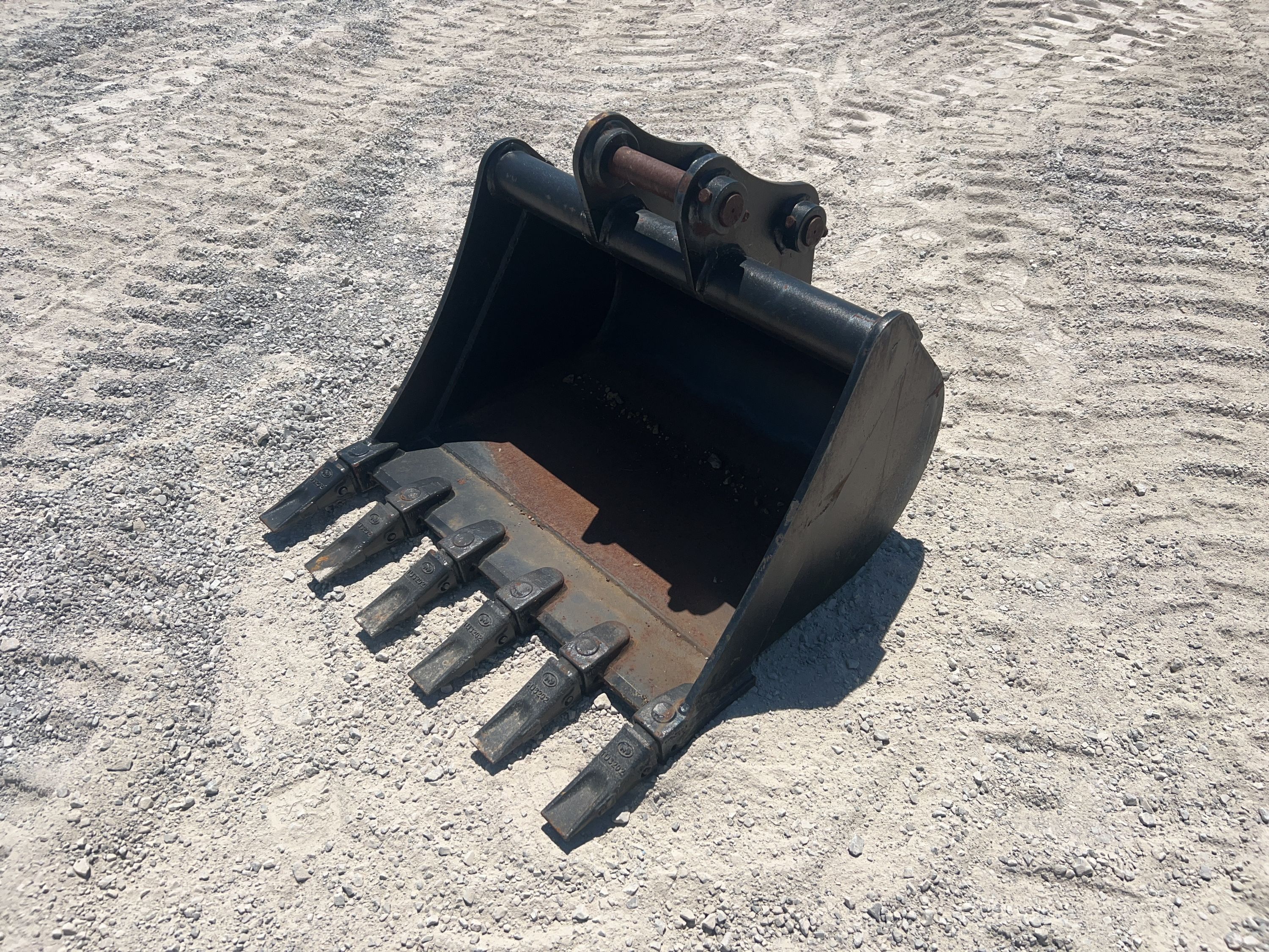Equipment Photo - EQ8325