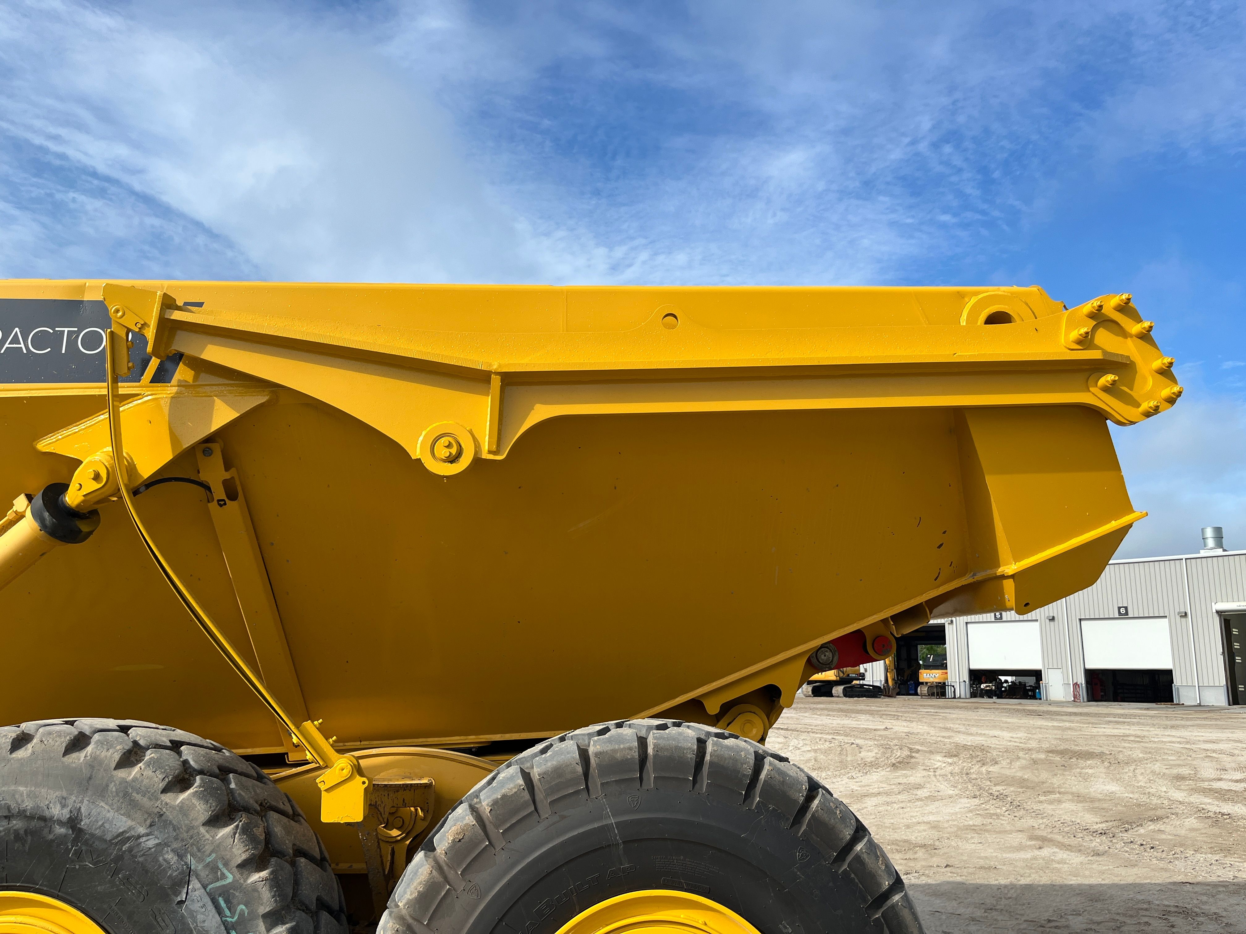 TAILGATE FOR B30E Photo 1 Thumbnail