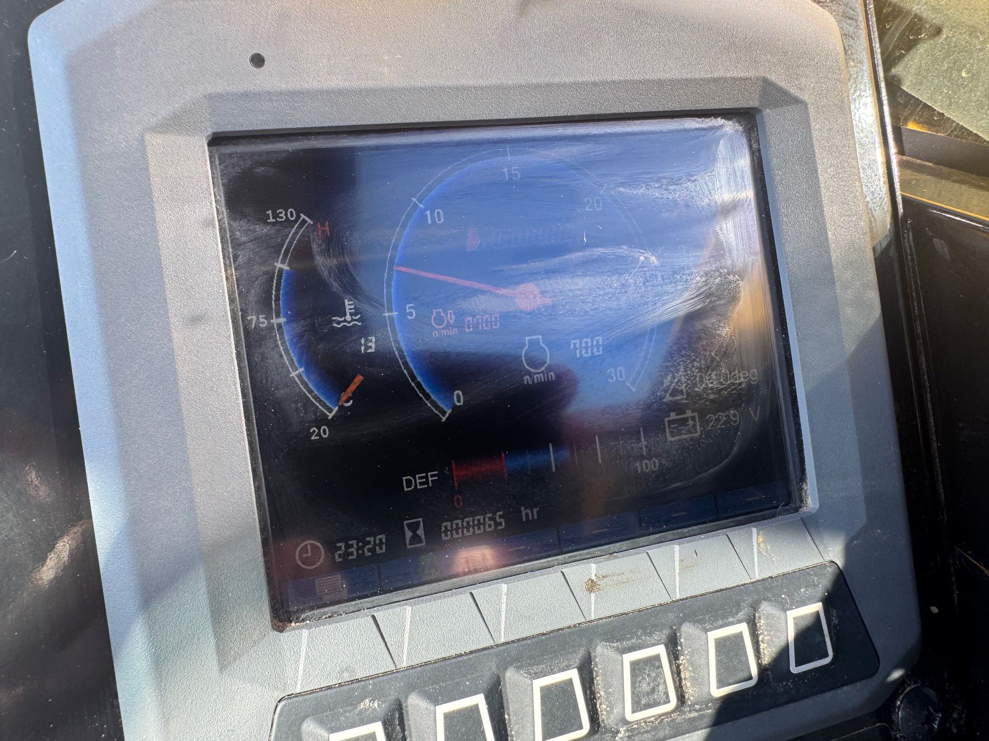 2025 MOROOKA MST 110C Photo 8 Thumbnail