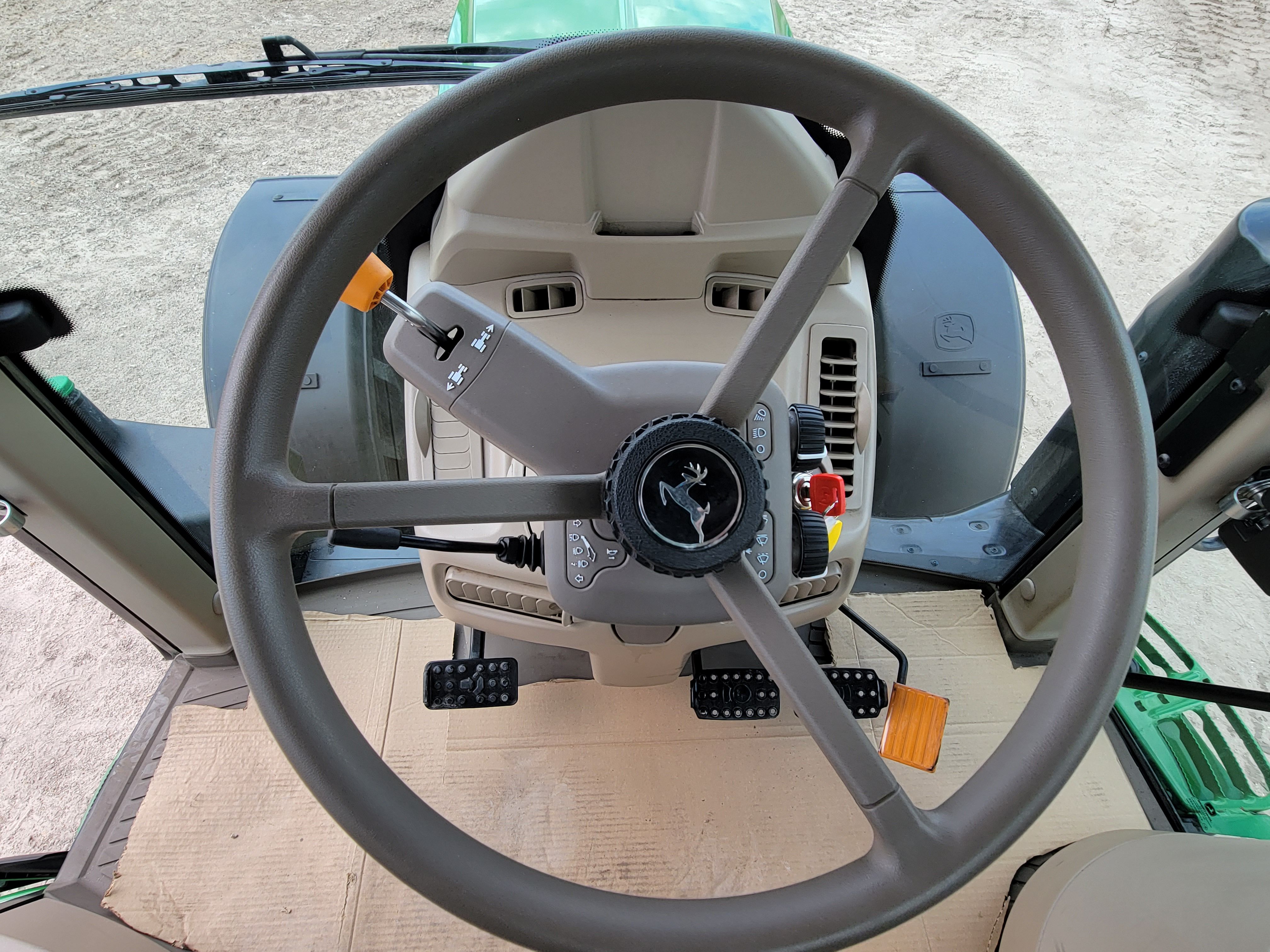 2021 JOHN DEERE 6130M Photo 10 Thumbnail