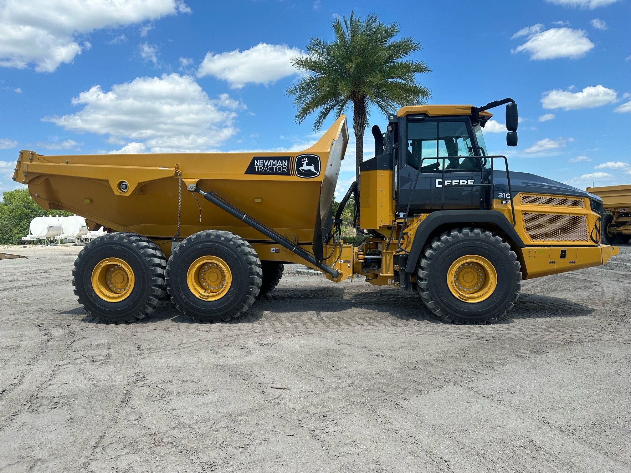 2024 JOHN DEERE 310P Photo 5 Thumbnail