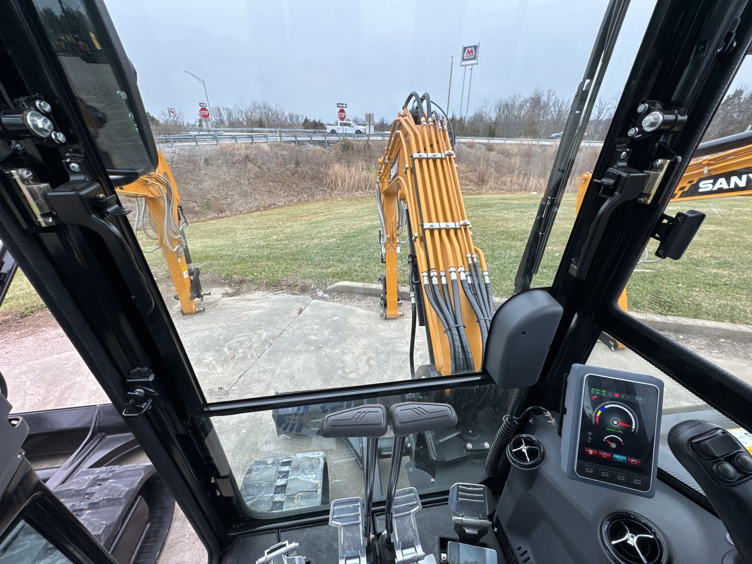 2025 SANY SY50U Photo 17 Thumbnail