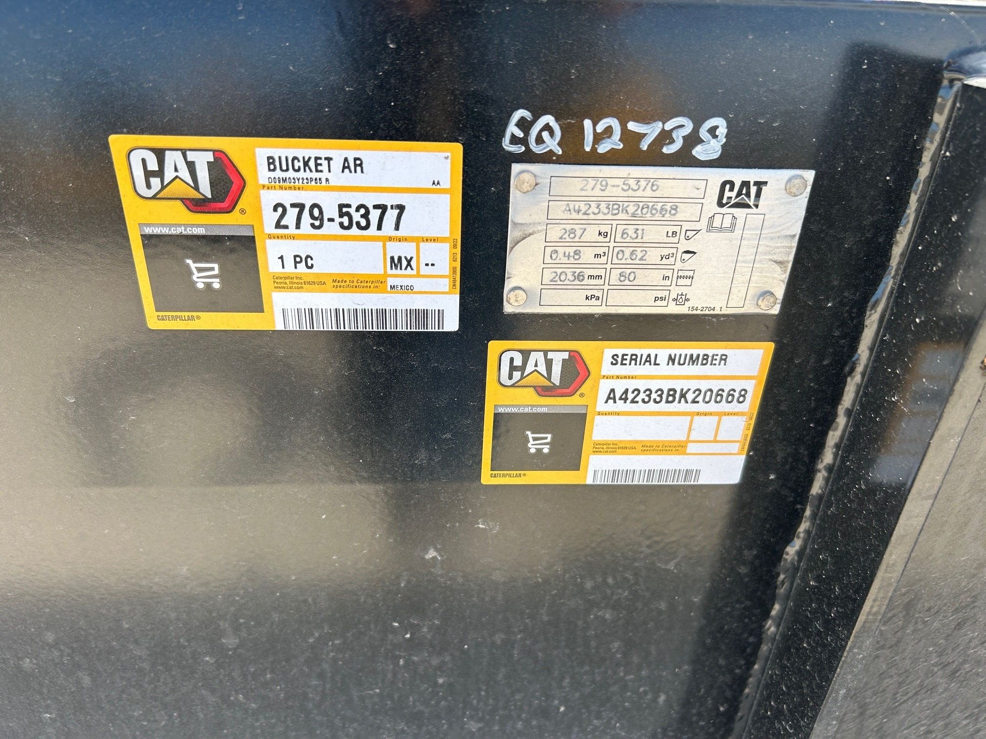 CAT 299D3 80" Skid Steer Bucket Photo 5 Thumbnail