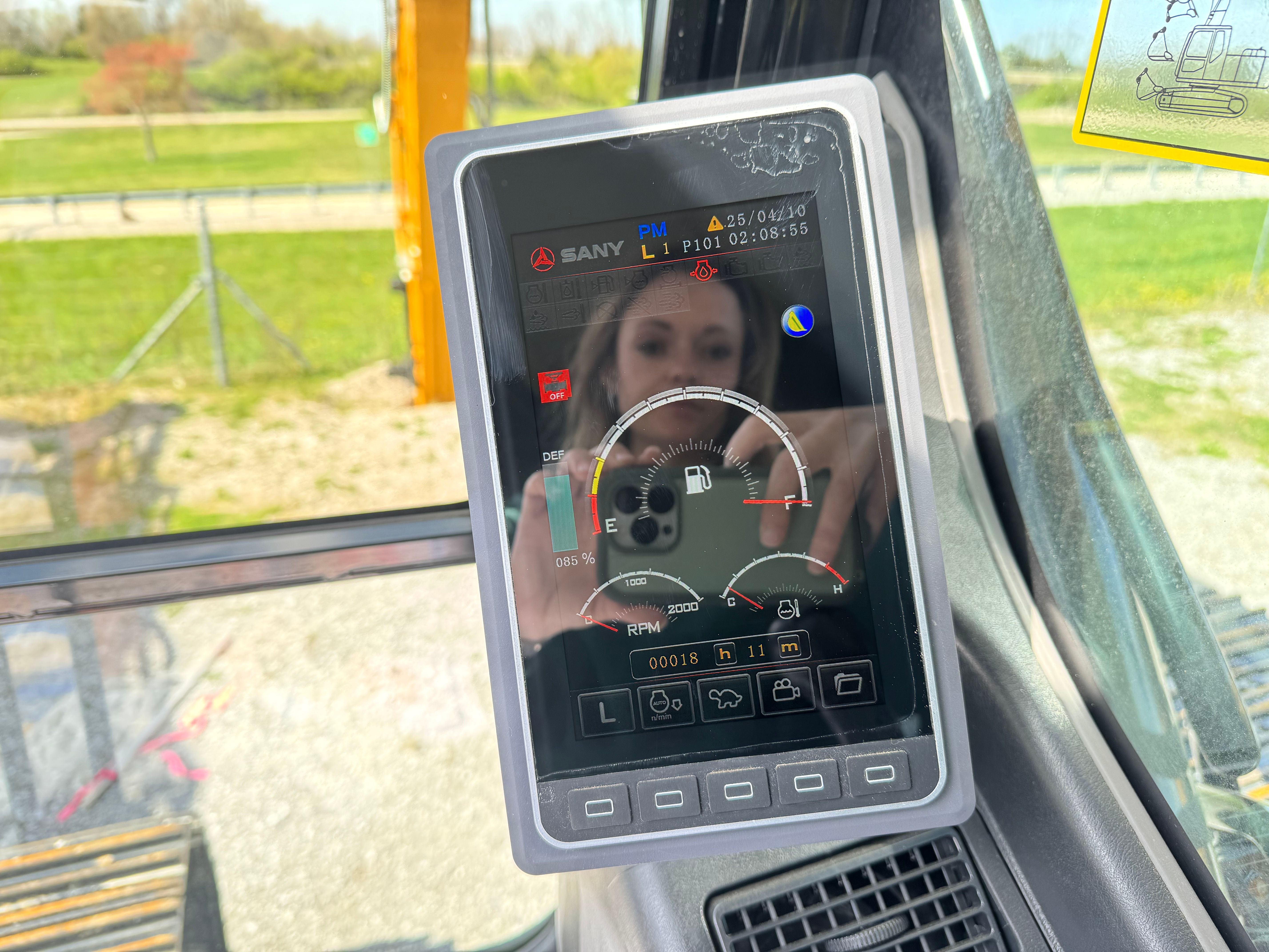 2025 SANY SY225C Photo 3 Thumbnail