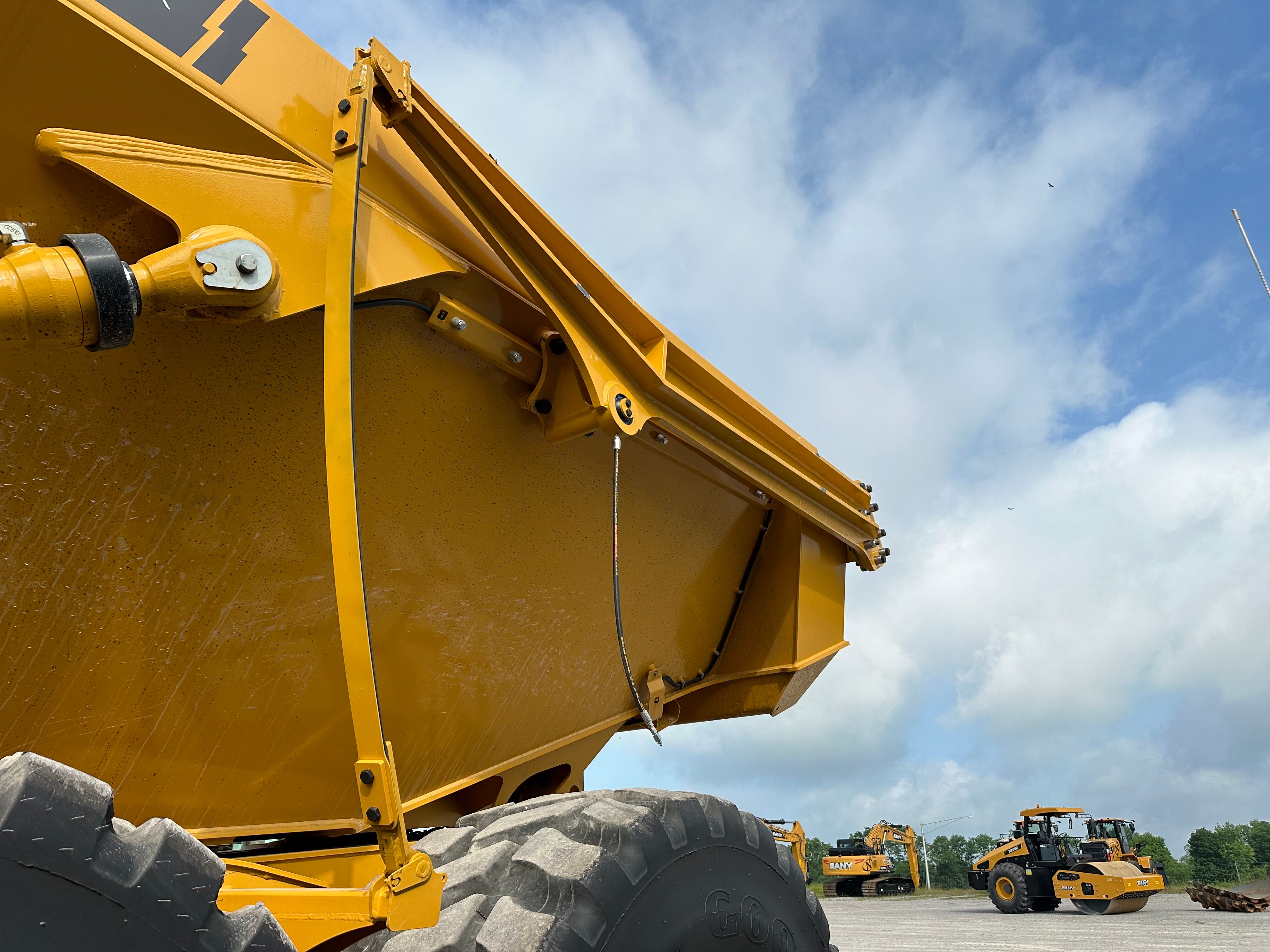 BELL B45E TAILGATE Photo 3 Thumbnail