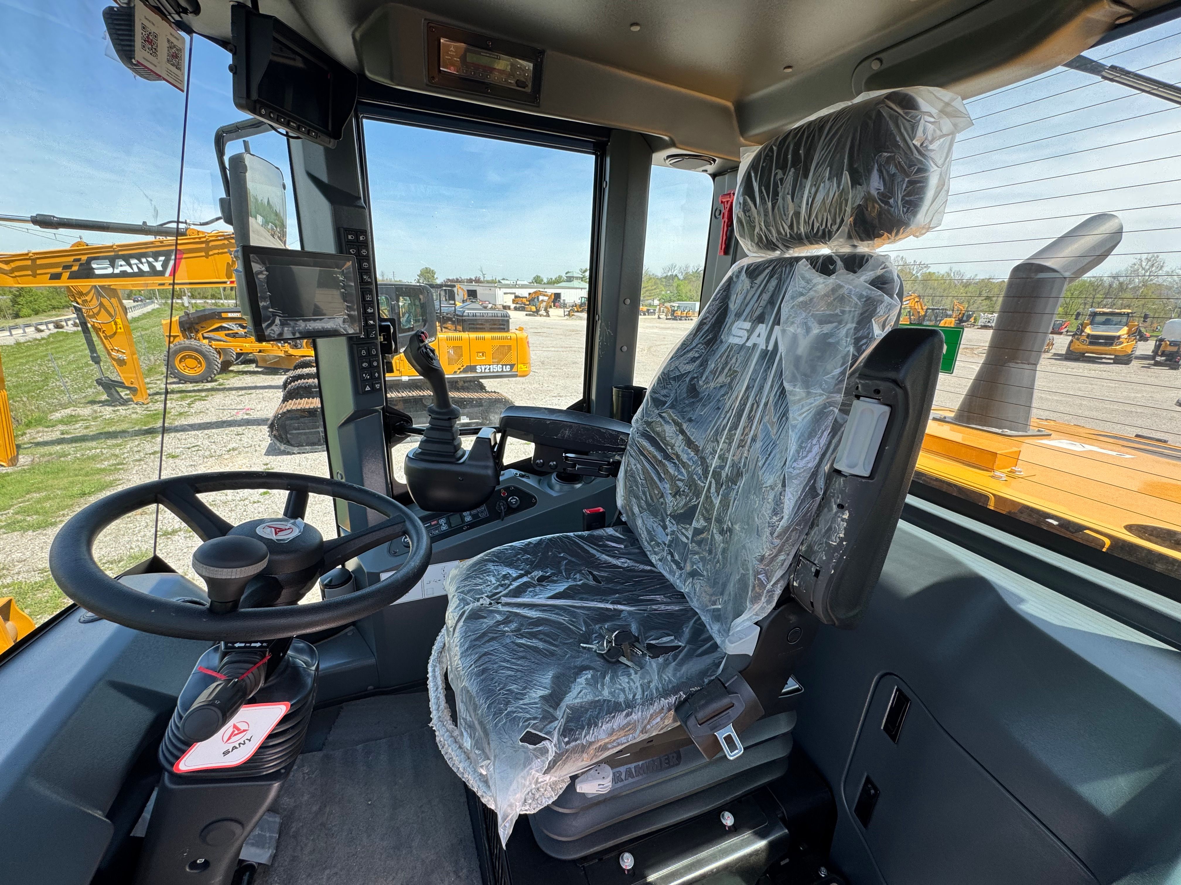 2025 SANY SW305K Photo 2 Thumbnail