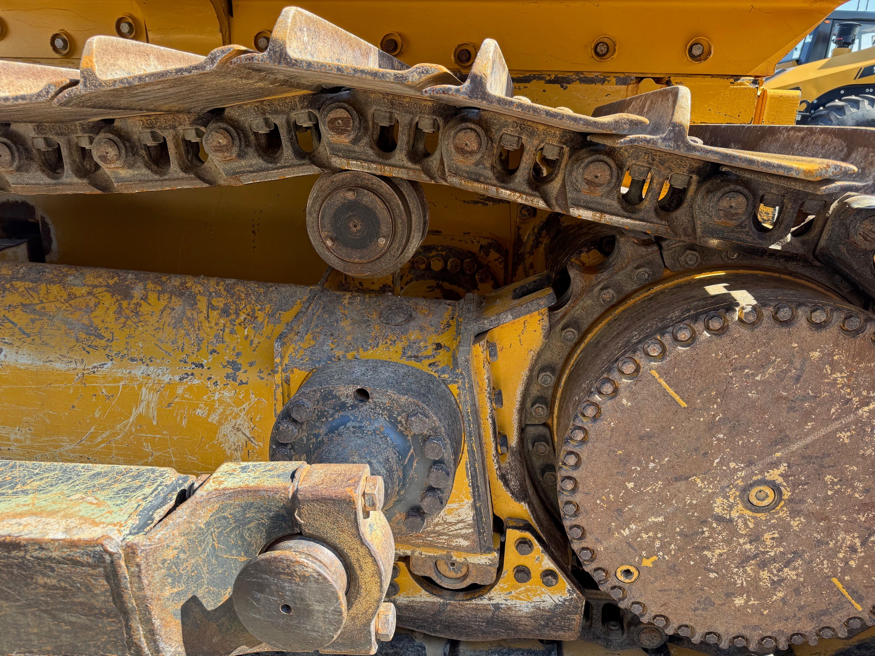 2022 JOHN DEERE 850L LGP Photo 7 Thumbnail