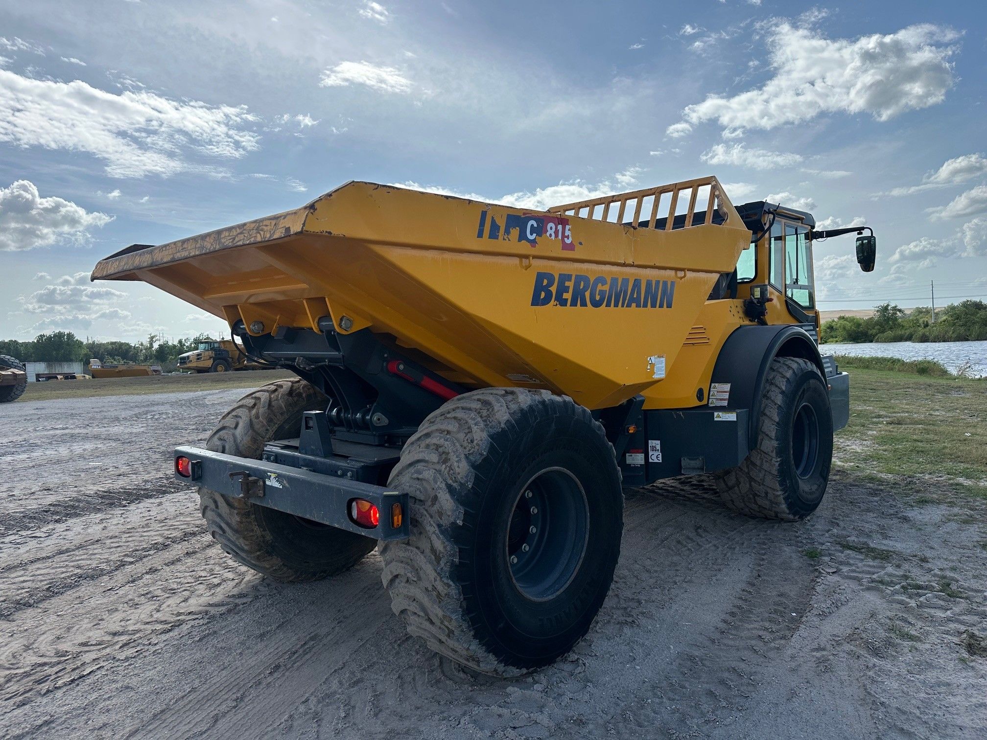 2021 BERGMANN C815S-R Photo 4 Thumbnail