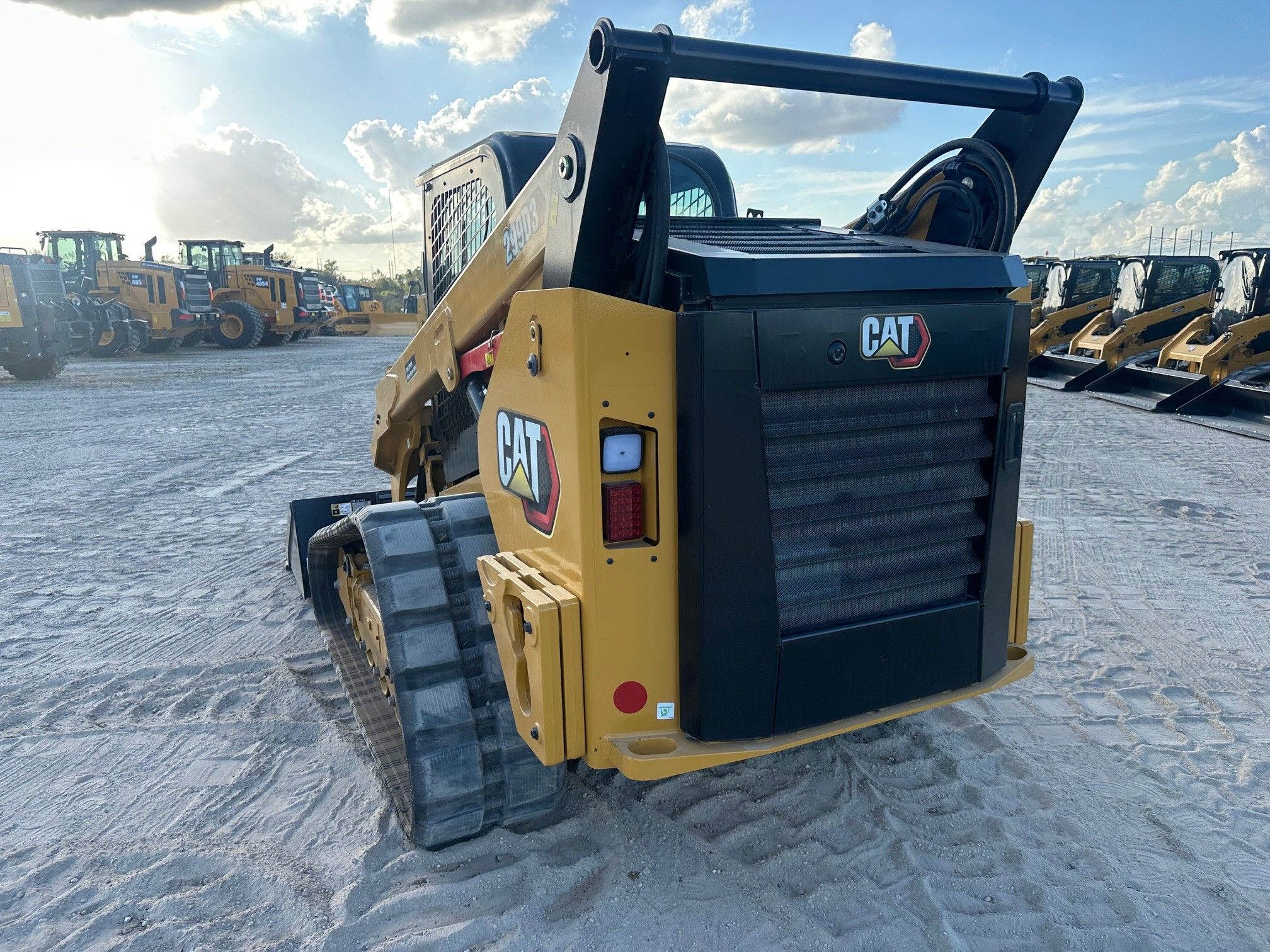 2024 CAT 299D3 Photo 3 Thumbnail
