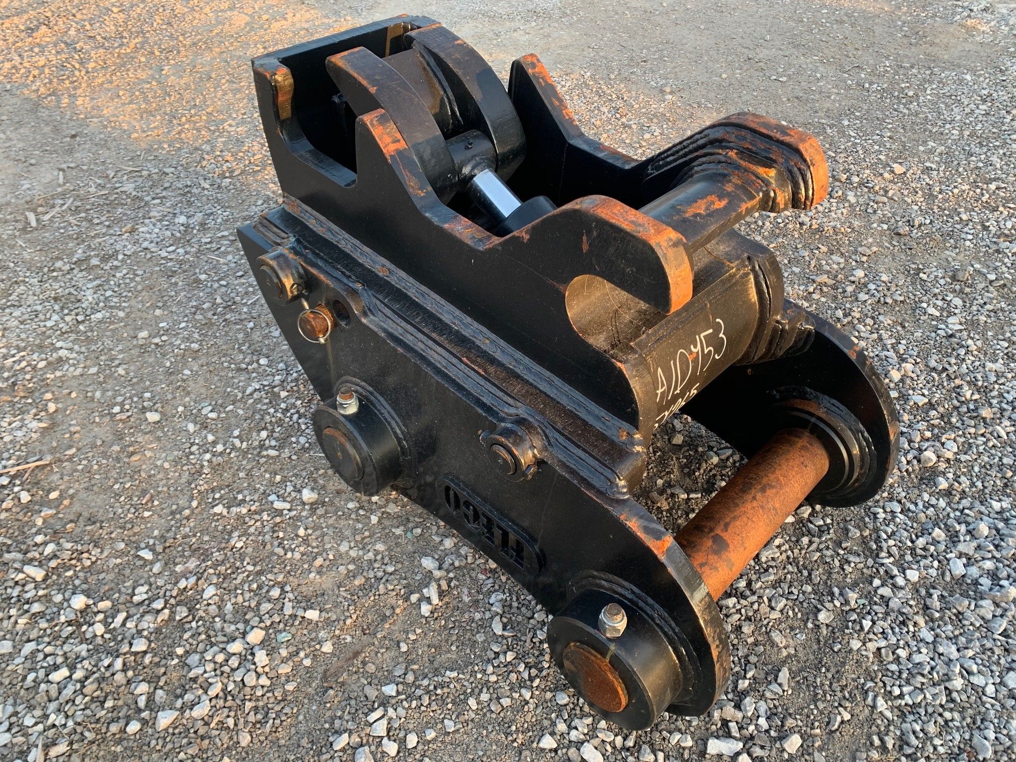 QUICK COUPLER, HYDRAULIC FOR SY265C Photo 4 Thumbnail