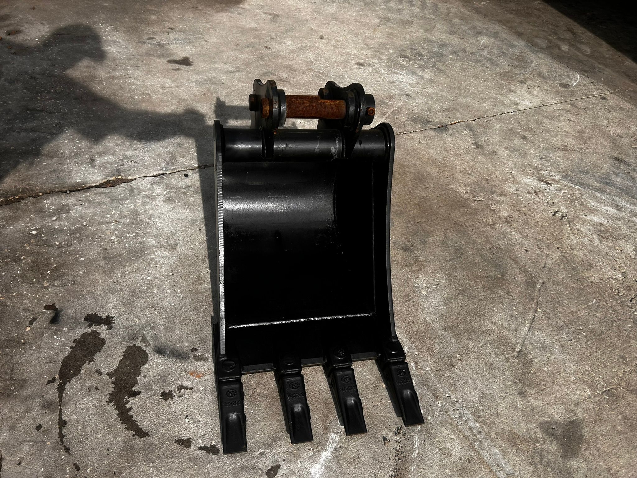 18" BUCKET FOR SY35U Photo 5 Thumbnail