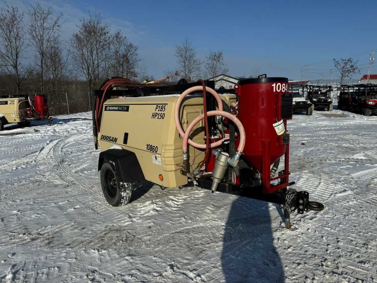 2023 DOOSAN P185 Photo 1