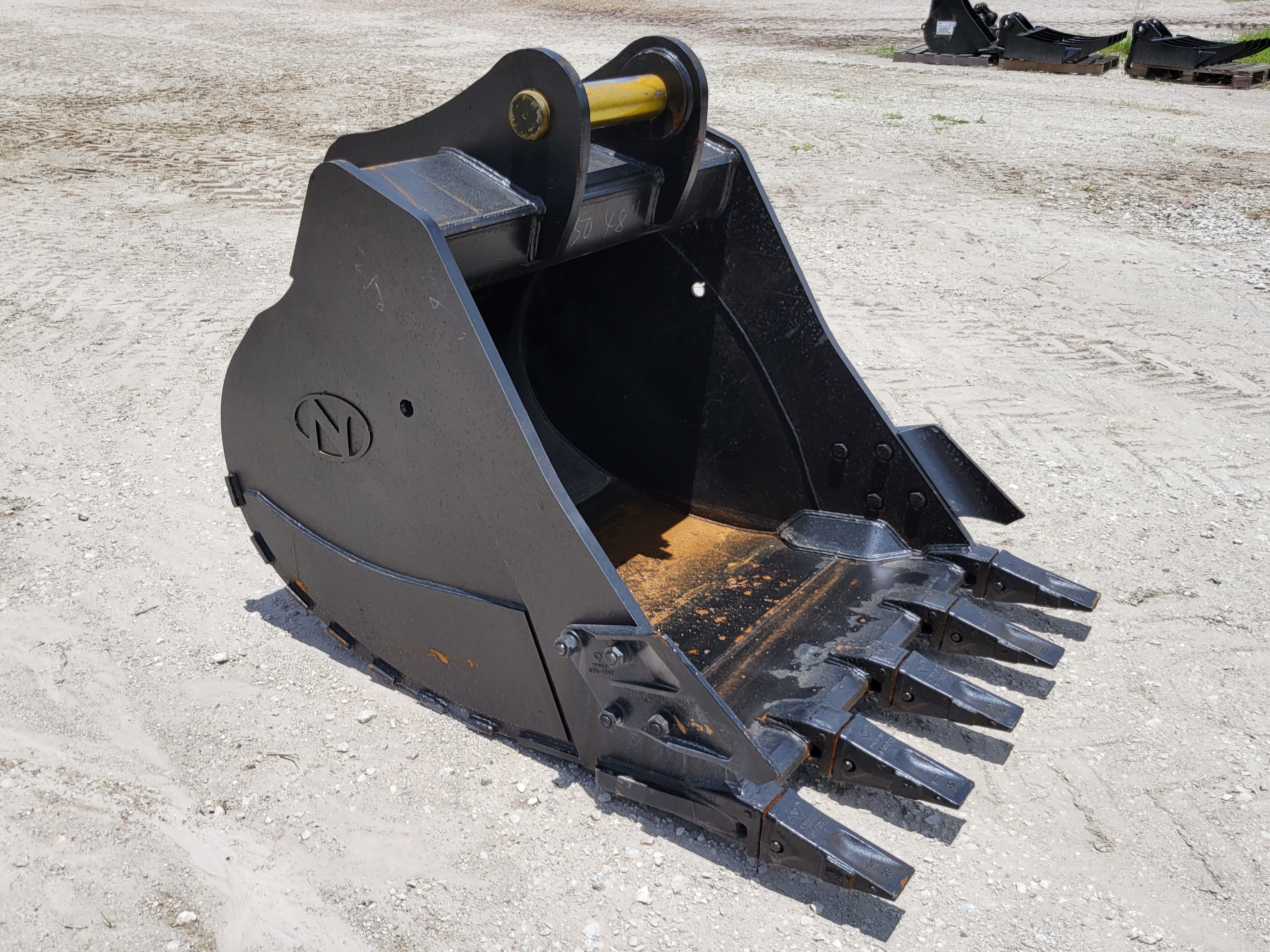 48" BUCKET FOR SY265C Photo 2 Thumbnail