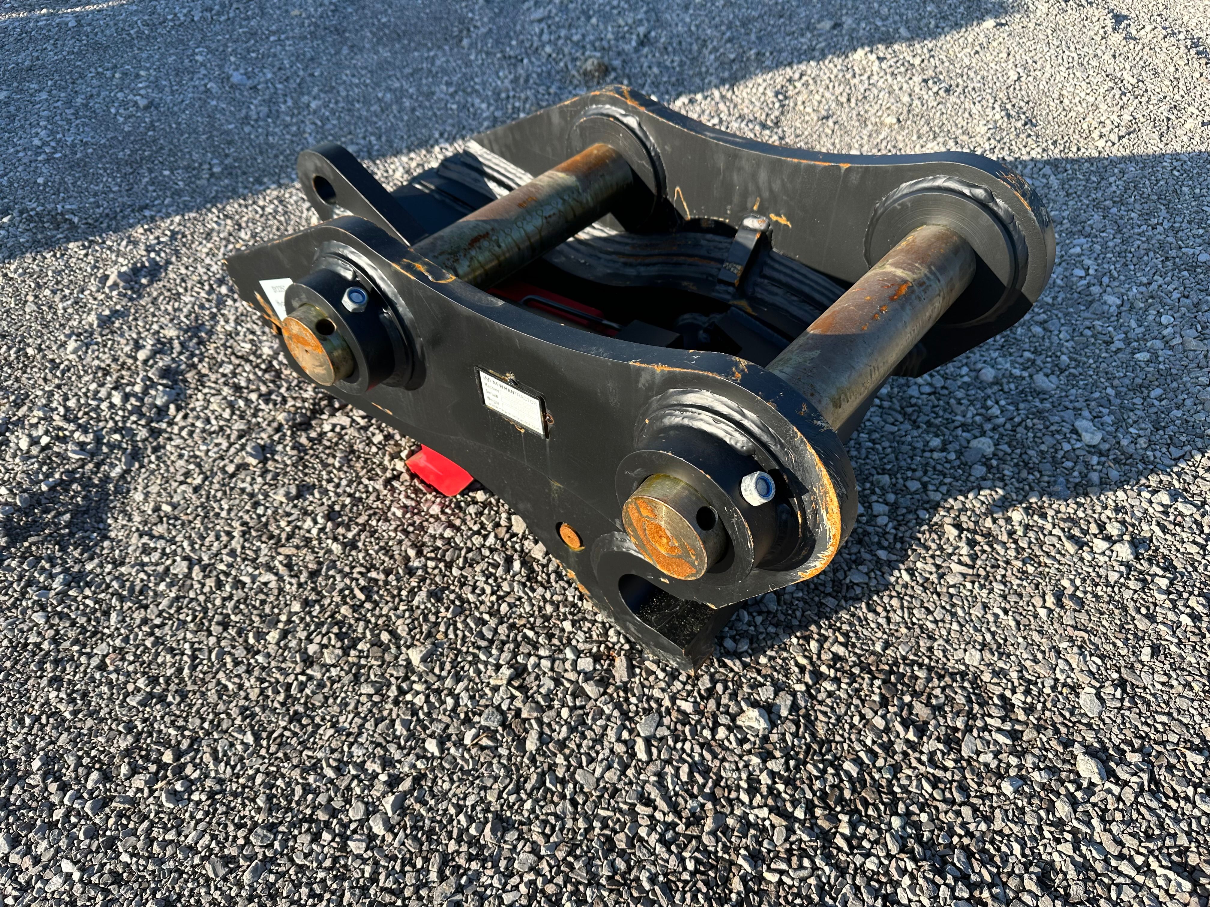 HYDRAULIC COUPLER FOR NEW MODEL SY335C Photo 2 Thumbnail