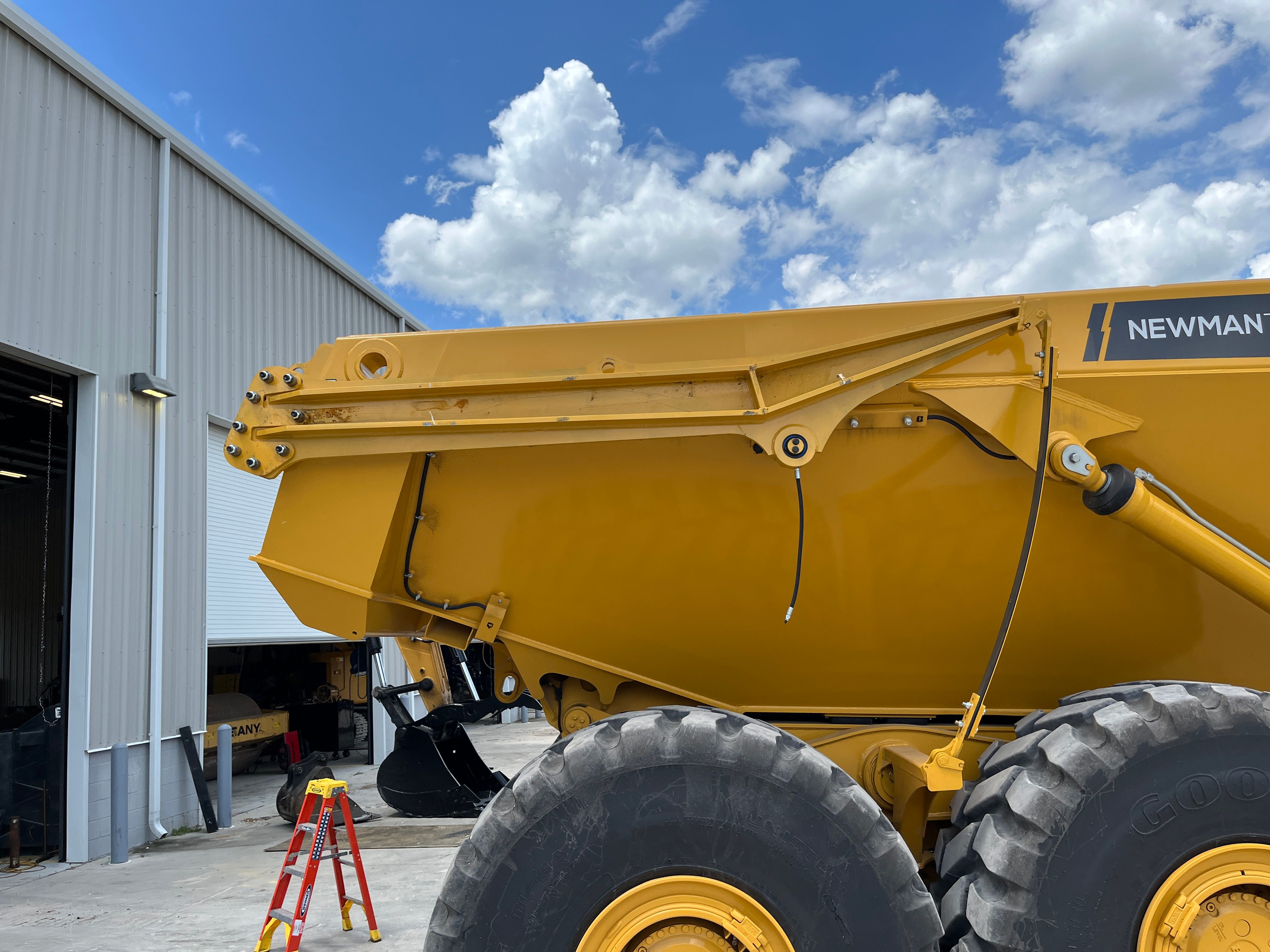 BELL B45E TAILGATE Photo 3 Thumbnail