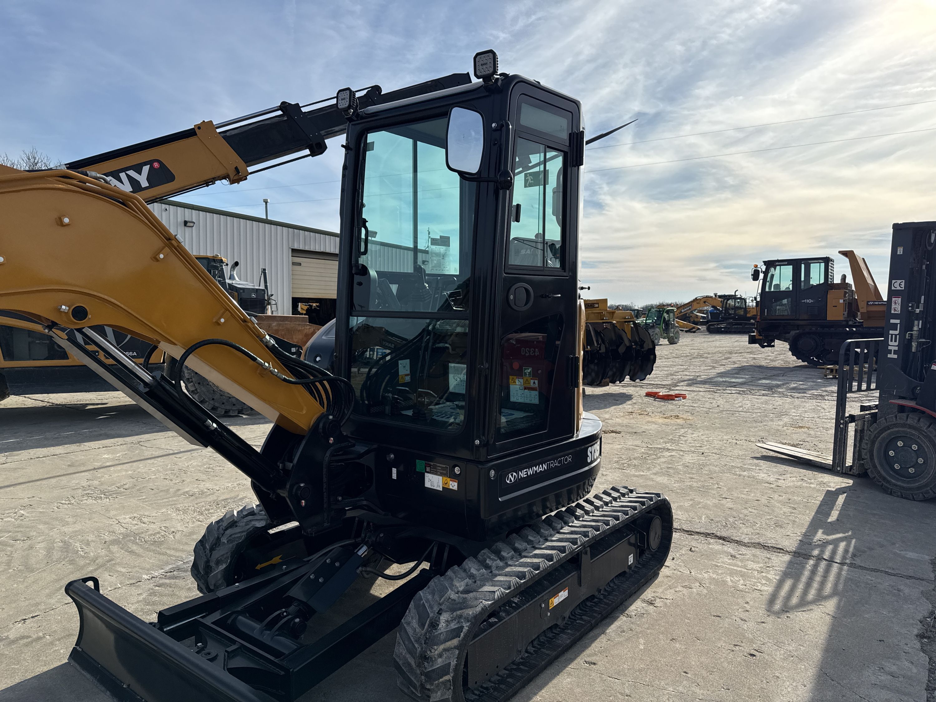 Equipment Photo - EQ14032 Thumbnail