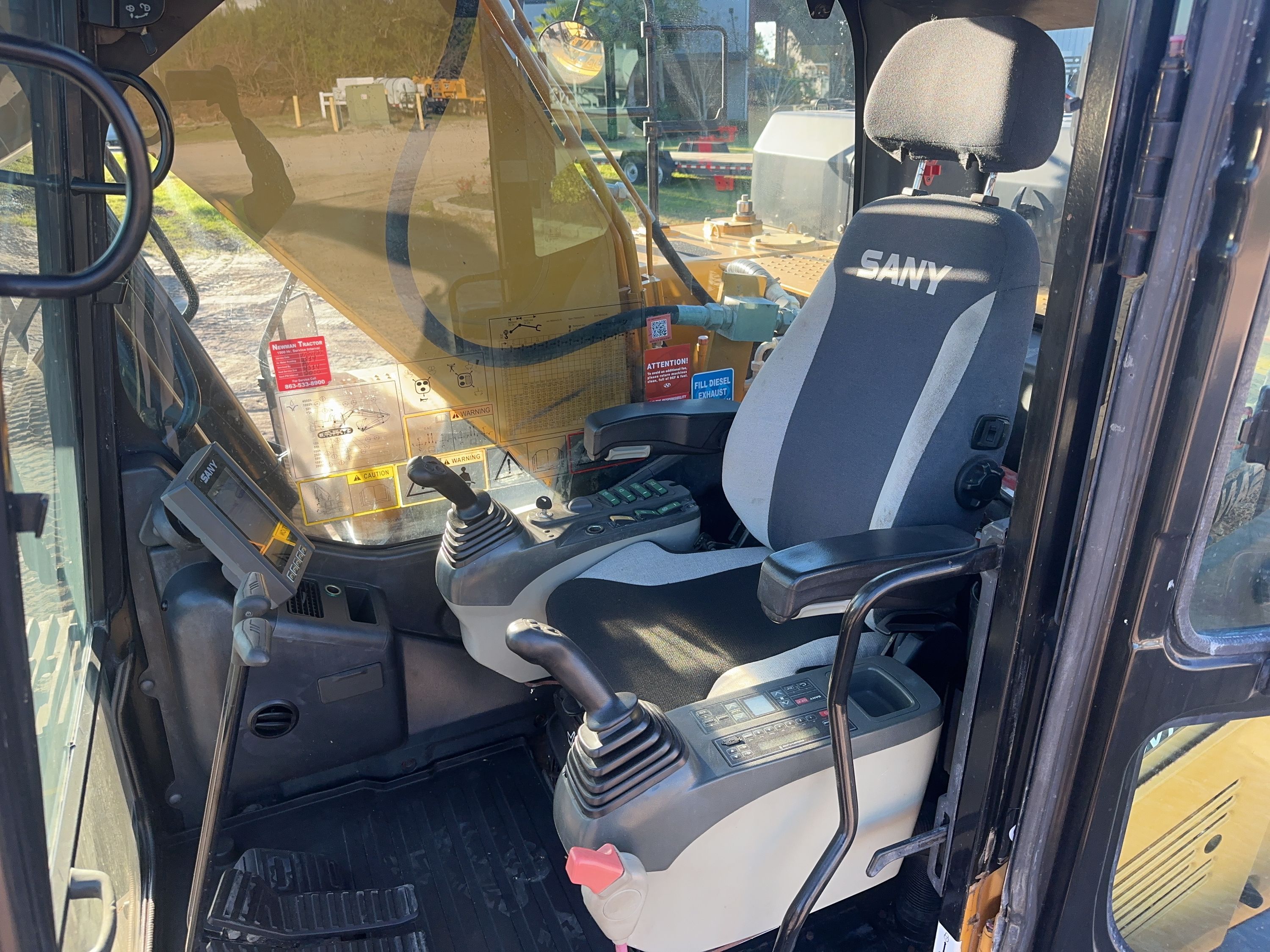 2021 SANY SY265C LR Photo 9 Thumbnail