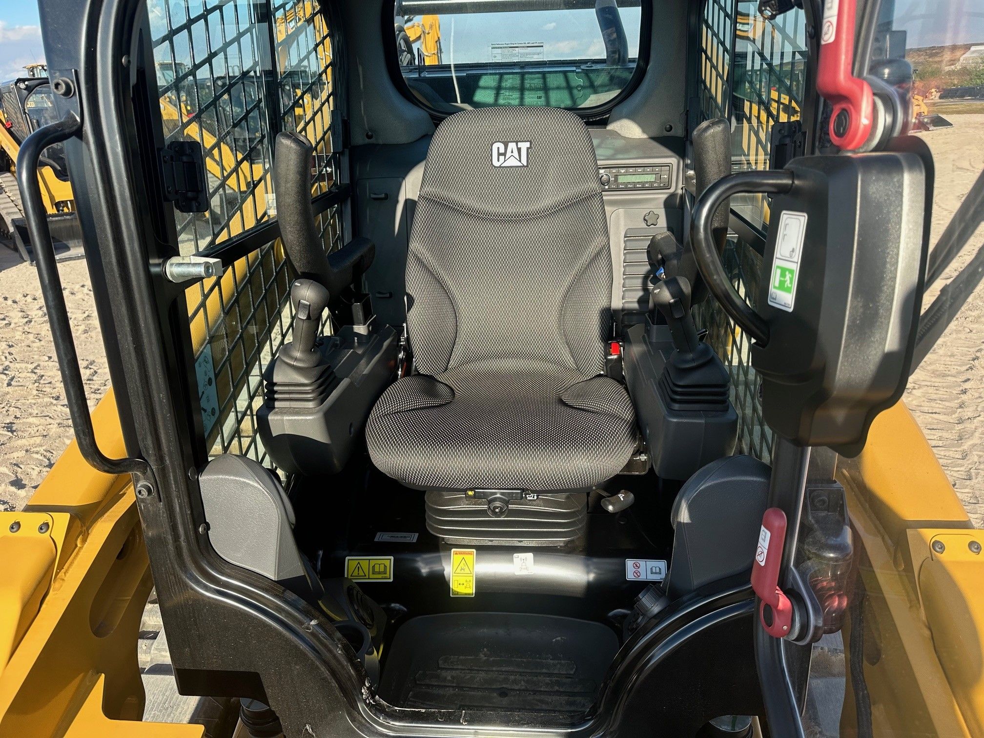 2024 CAT 299D3 Photo 7 Thumbnail