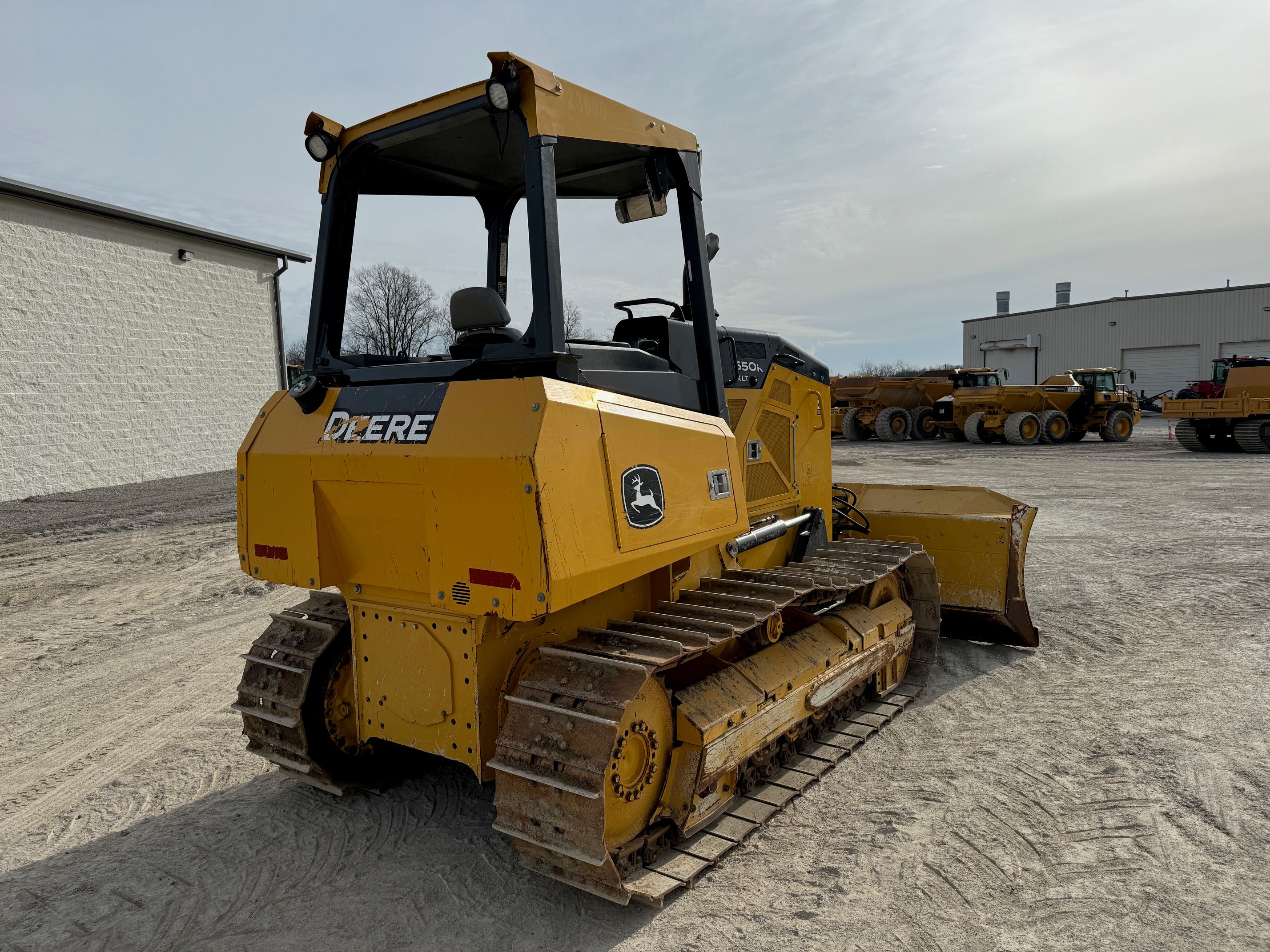 2019 JOHN DEERE 650K XLT CRAWLER TRACTOR