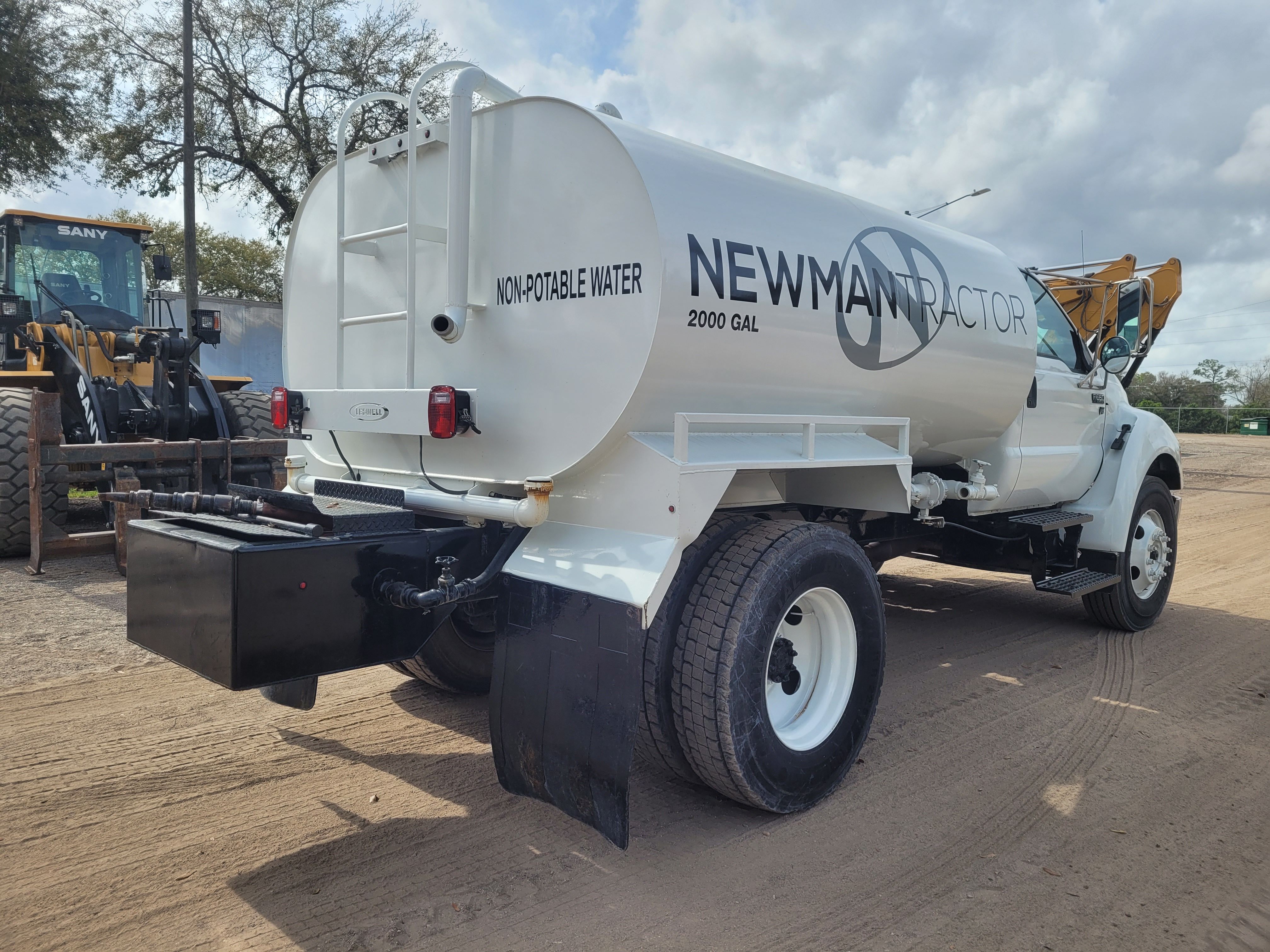 2015 FORD F650 Photo 4 Thumbnail