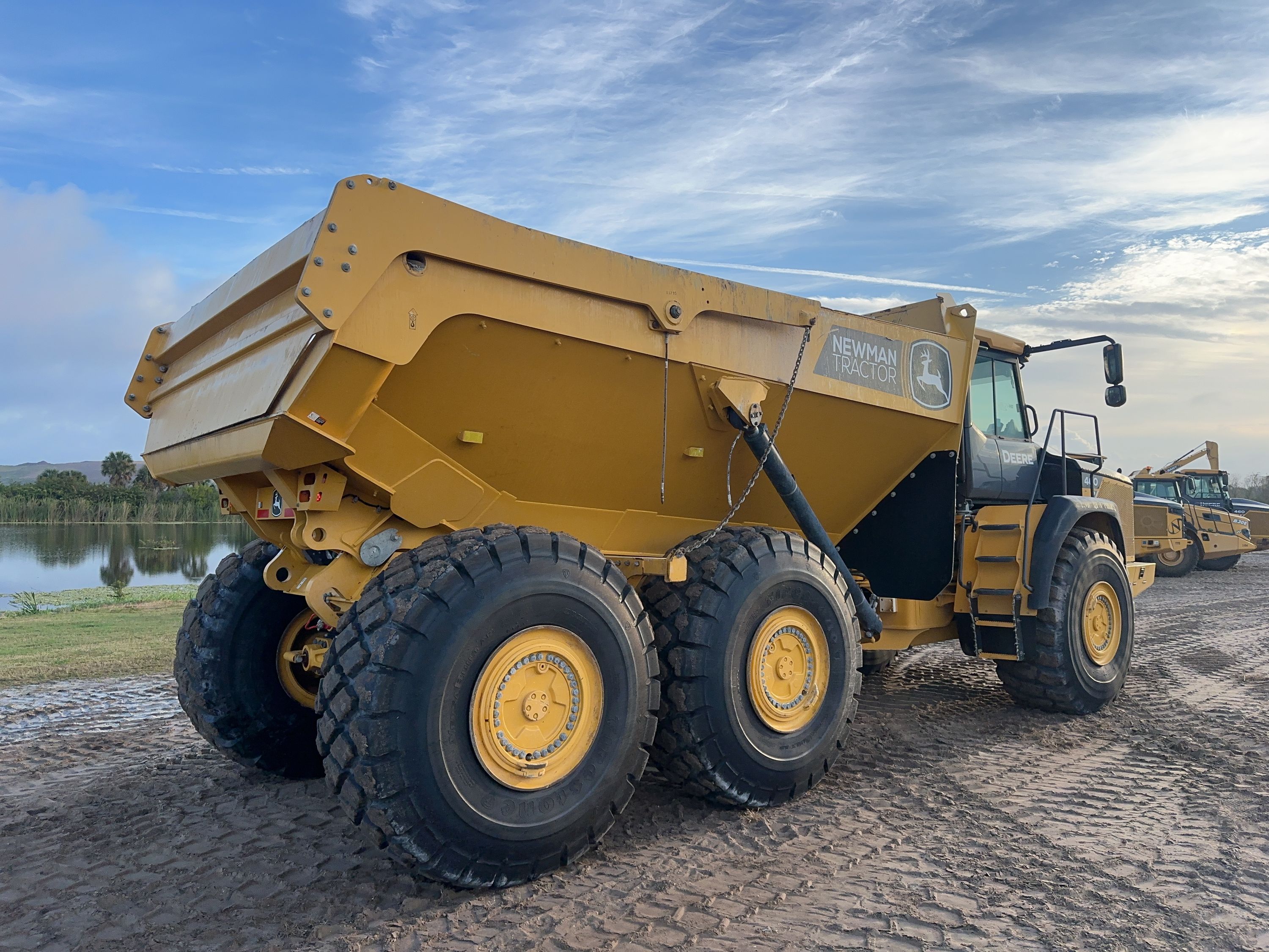 2023 JOHN DEERE 460P Photo 3 Thumbnail